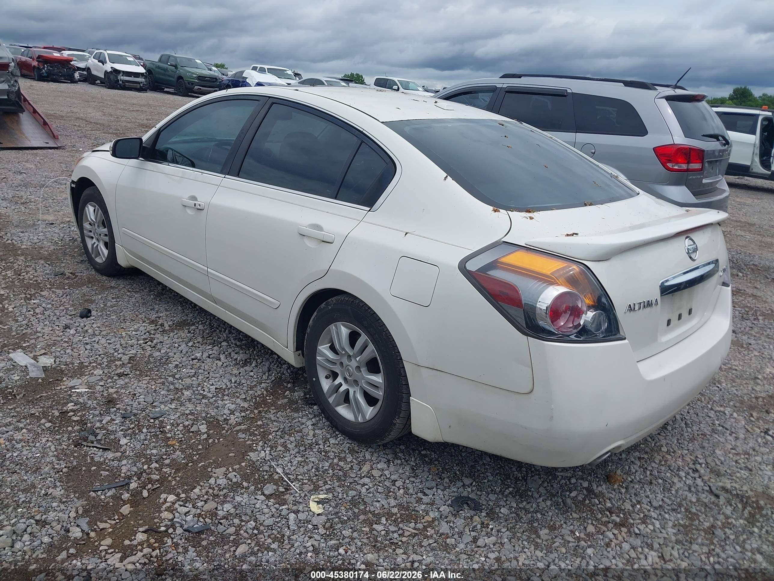 2010 Nissan Altima 2.5 S White vin: 1N4AL2APXAN505752