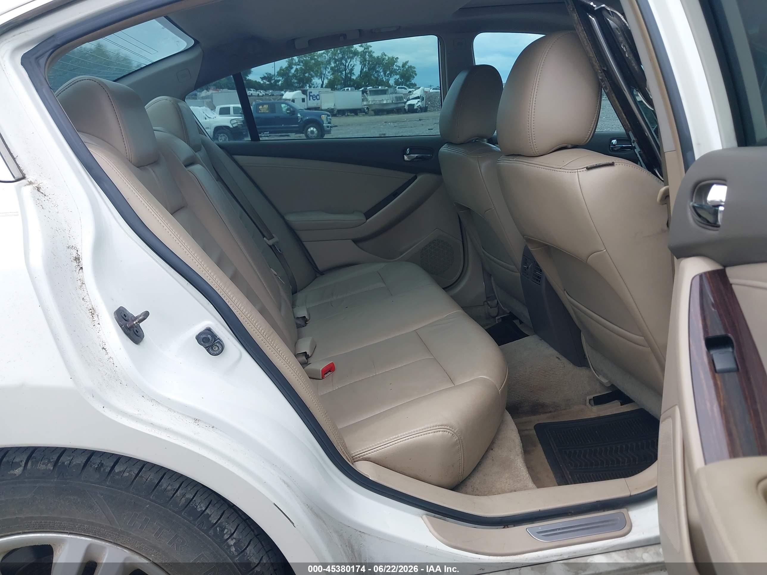 2010 Nissan Altima 2.5 S White vin: 1N4AL2APXAN505752