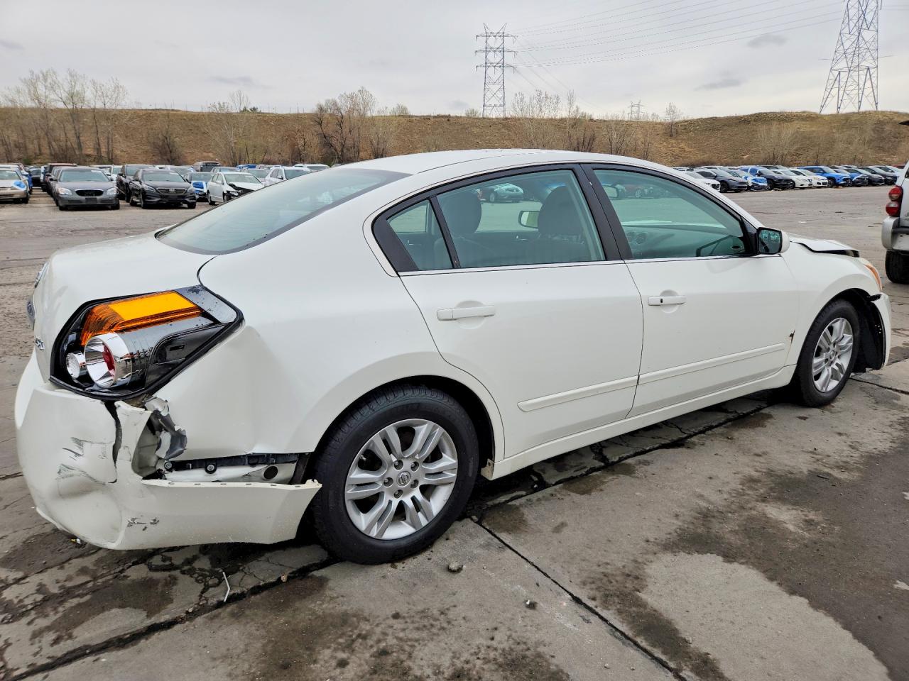 2010 Nissan Altima 2.5 White vin: 1N4AL2APXAN510773