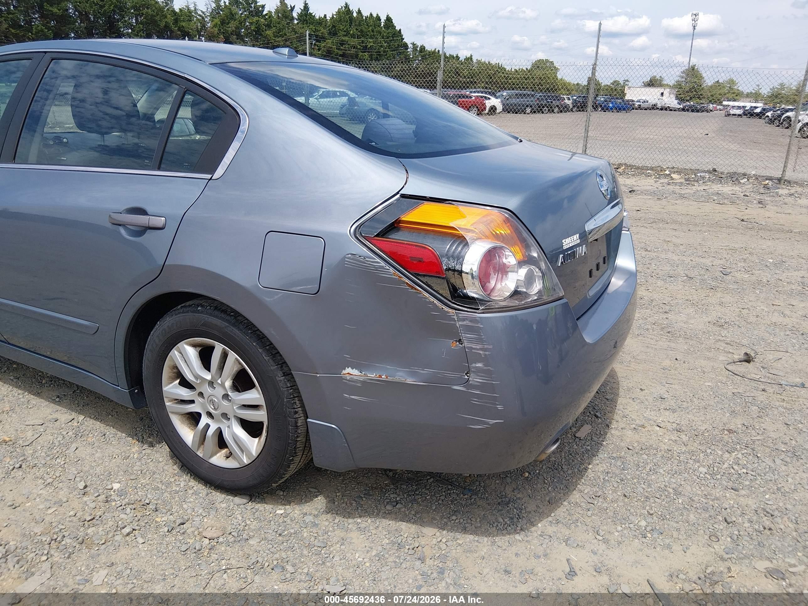 2010 Nissan Altima 2.5 S Blue vin: 1N4AL2APXAN525449