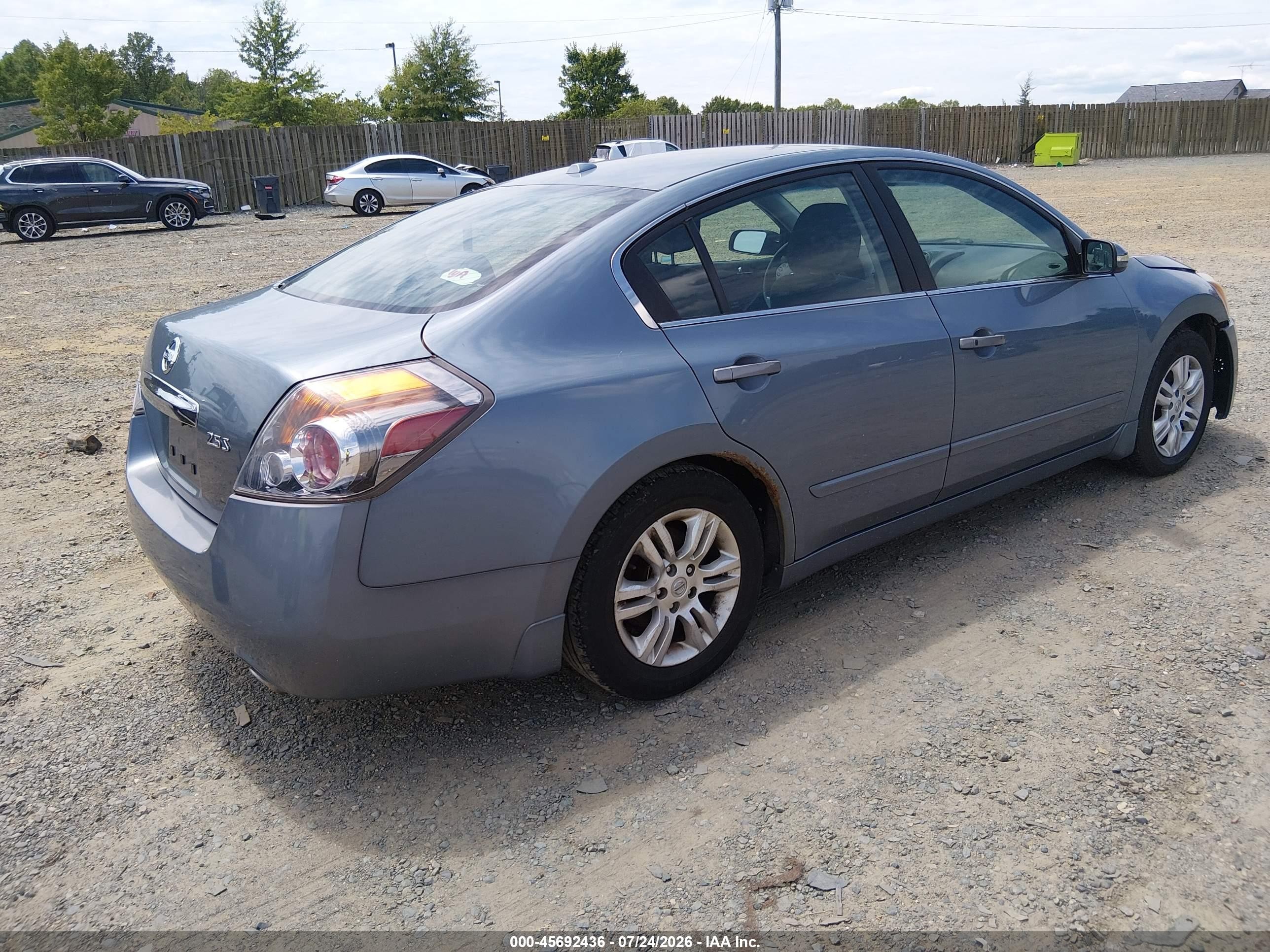 2010 Nissan Altima 2.5 S Blue vin: 1N4AL2APXAN525449
