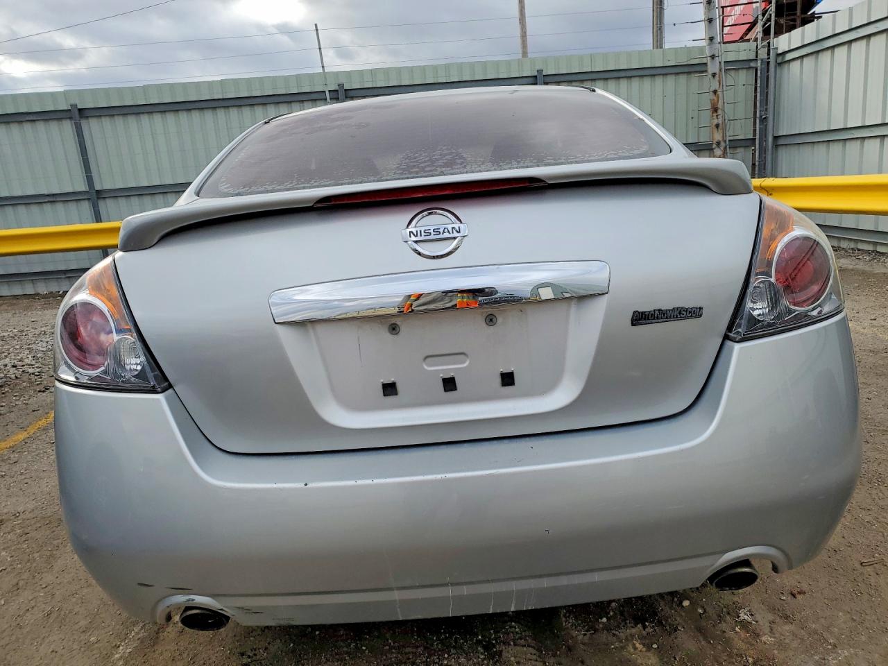 2010 Nissan Altima Base Silver vin: 1N4AL2APXAN526794