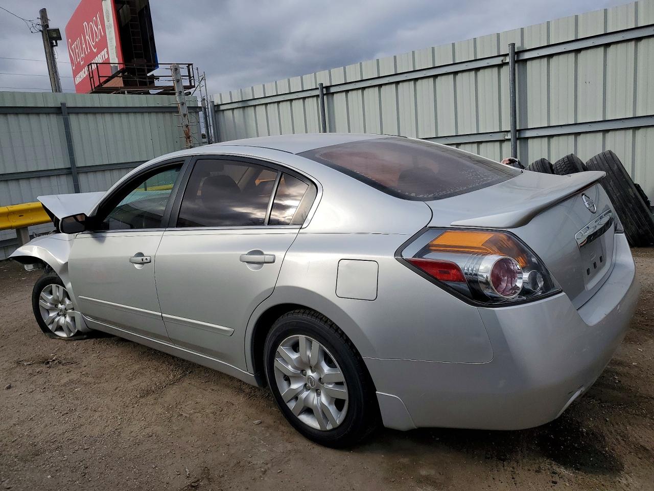 2010 Nissan Altima Base Silver vin: 1N4AL2APXAN526794