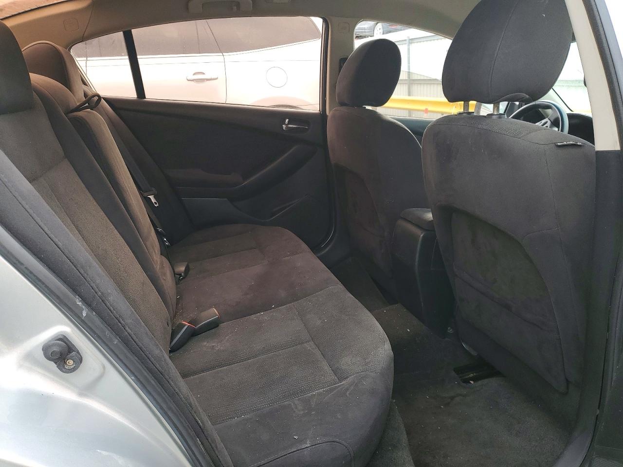 2010 Nissan Altima Base Silver vin: 1N4AL2APXAN526794