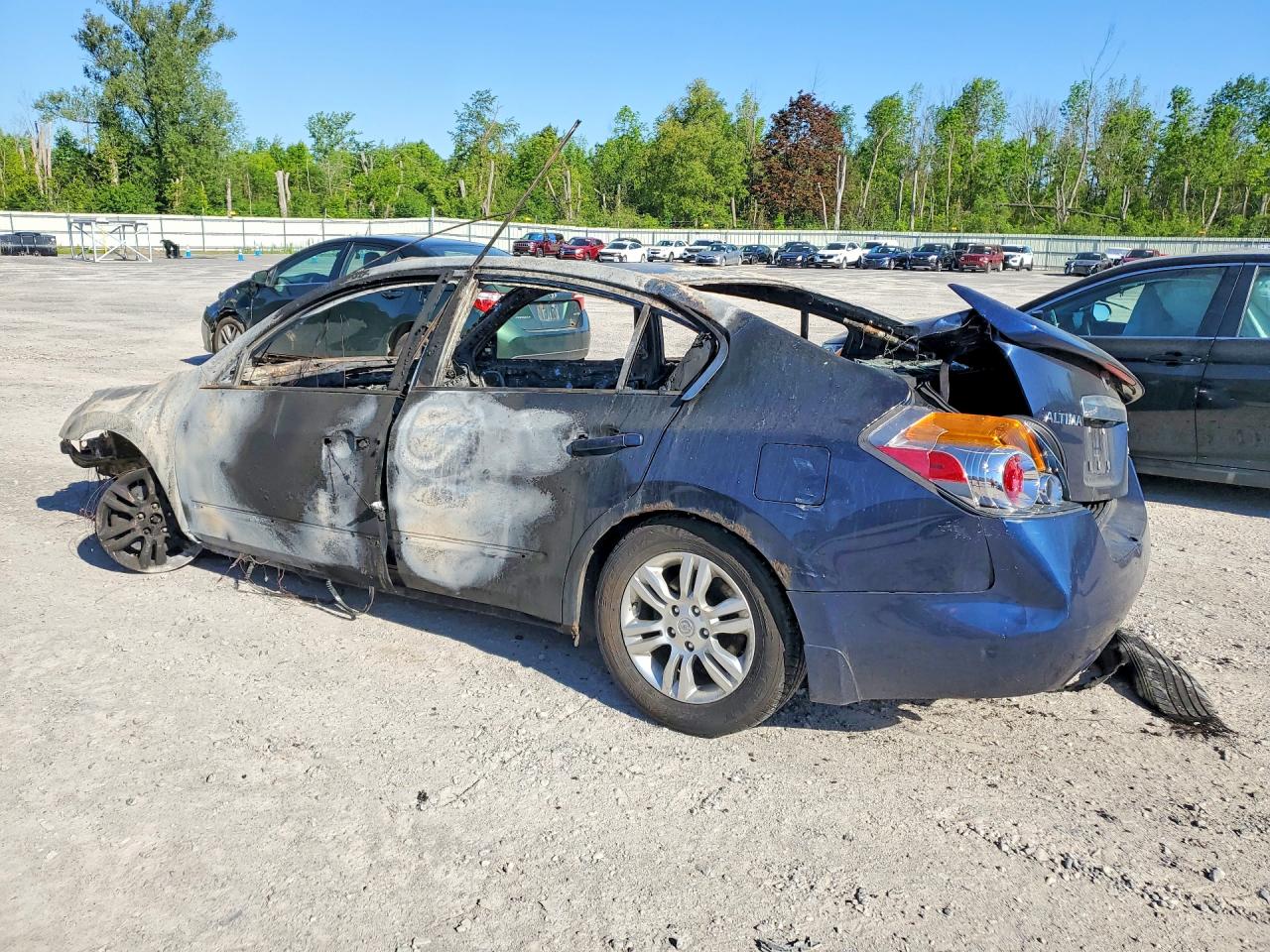 2010 Nissan Altima 2.5 Burn vin: 1N4AL2APXAN529291