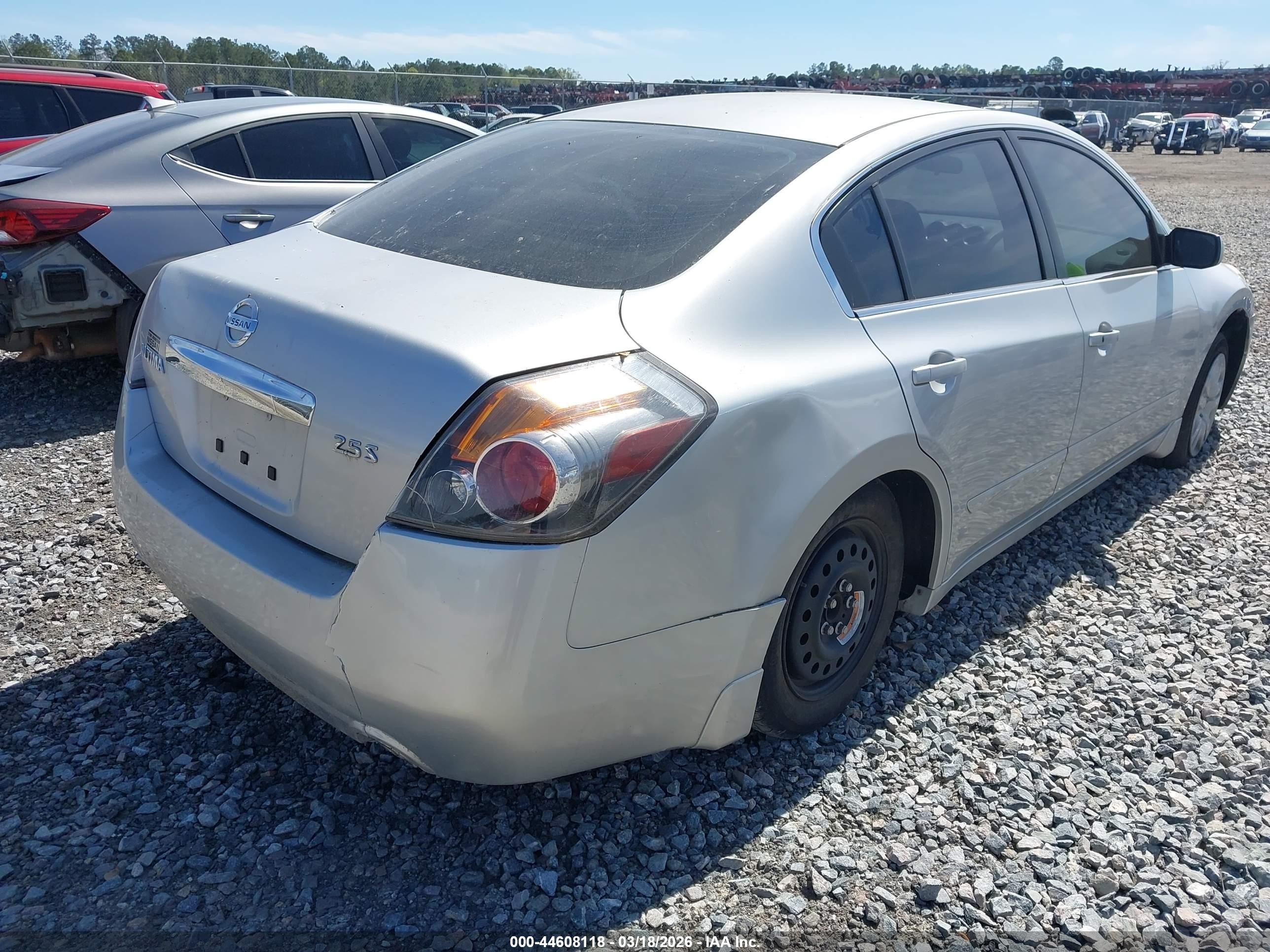 2010 Nissan Altima 2.5 S Silver vin: 1N4AL2APXAN545748