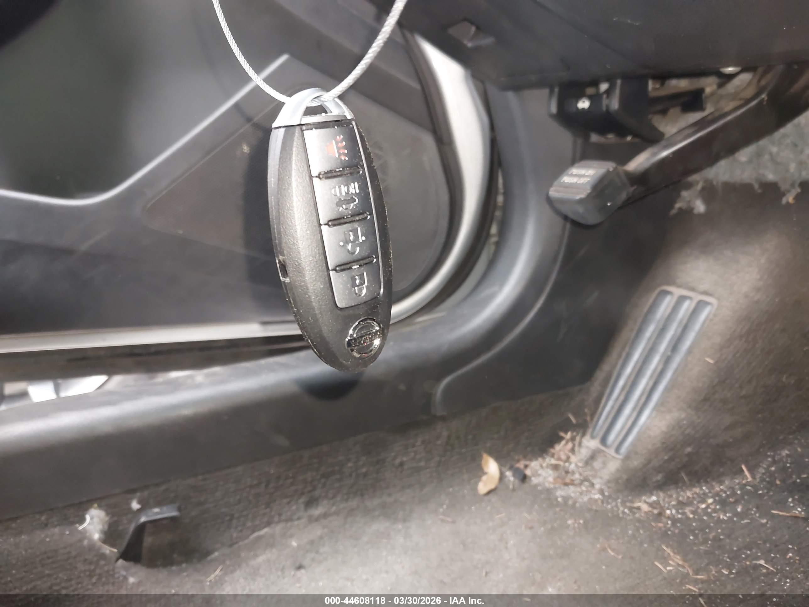 2010 Nissan Altima 2.5 S Silver vin: 1N4AL2APXAN545748