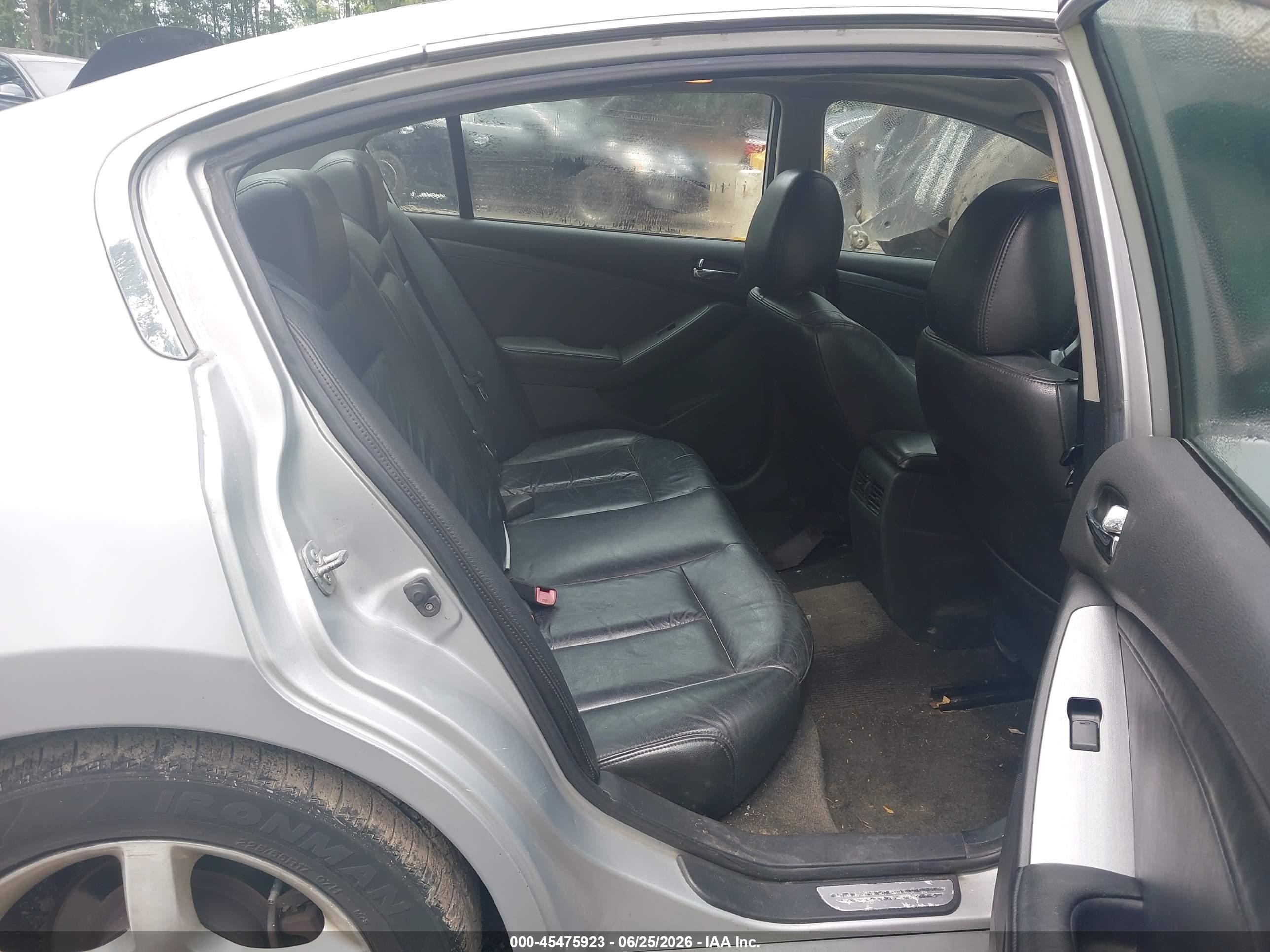 2010 Nissan Altima 2.5 S Silver vin: 1N4AL2APXAN560332