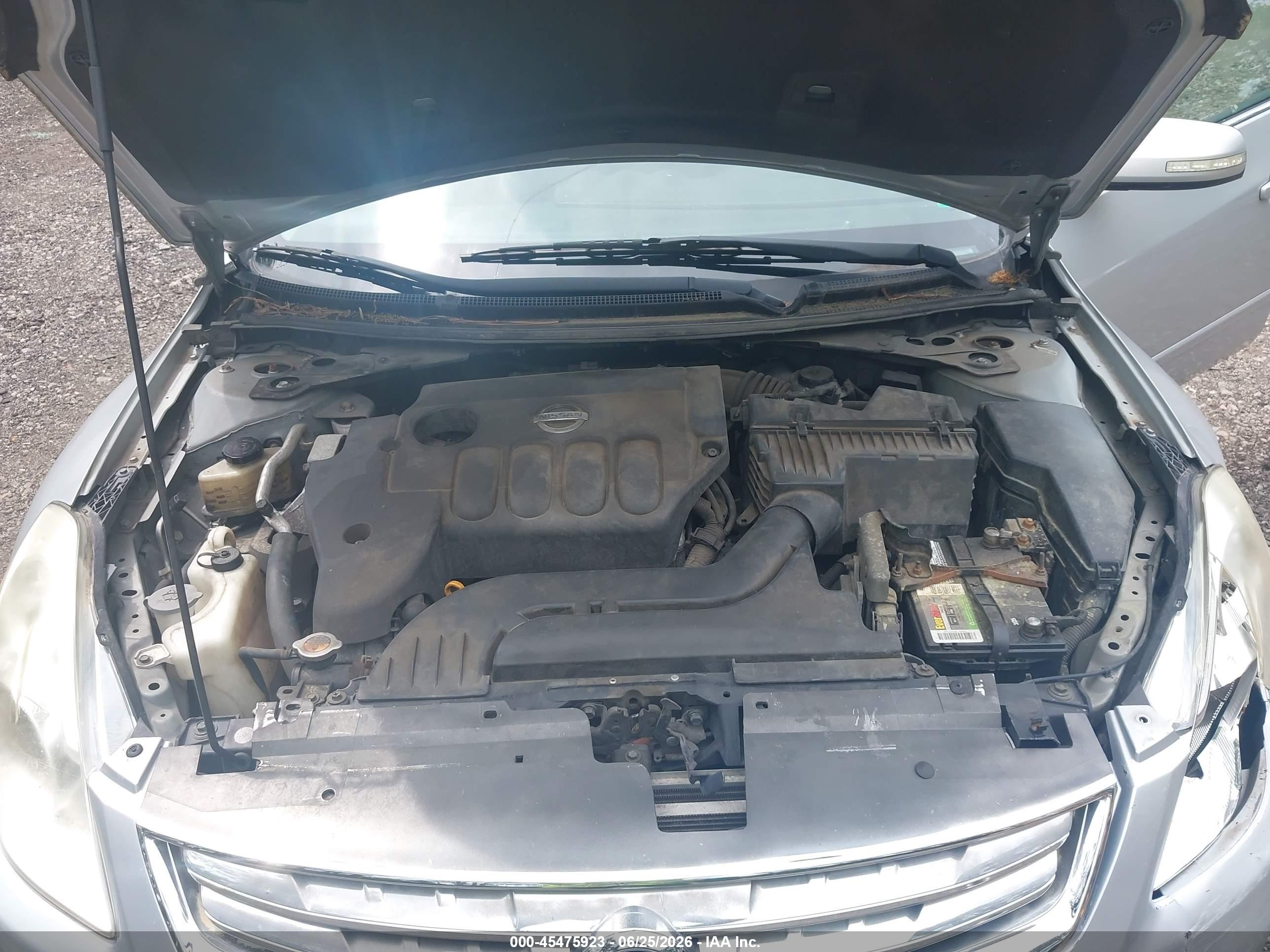 2010 Nissan Altima 2.5 S Silver vin: 1N4AL2APXAN560332