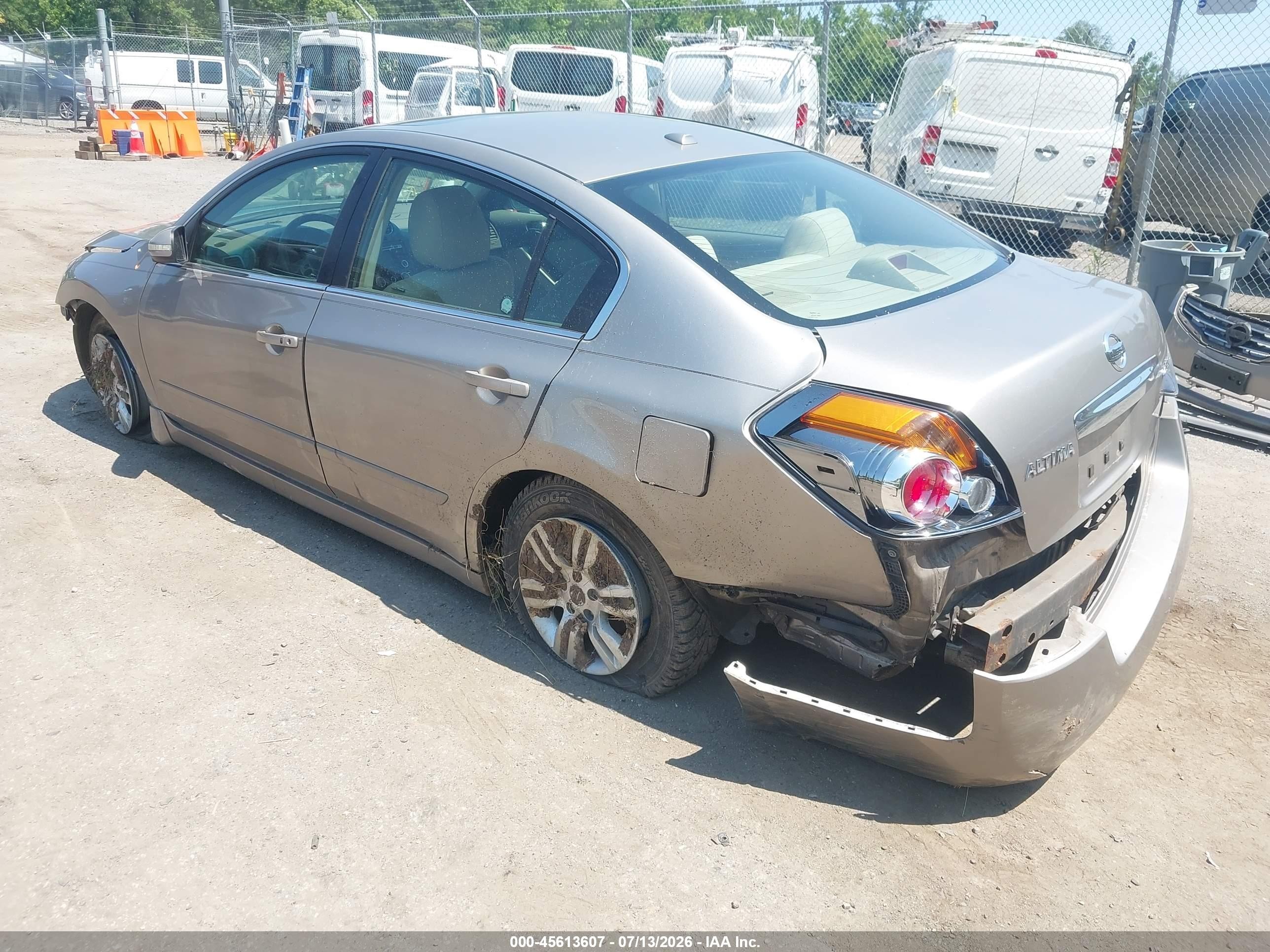 2011 Nissan Altima 2.5 S Beige vin: 1N4AL2APXBC105834