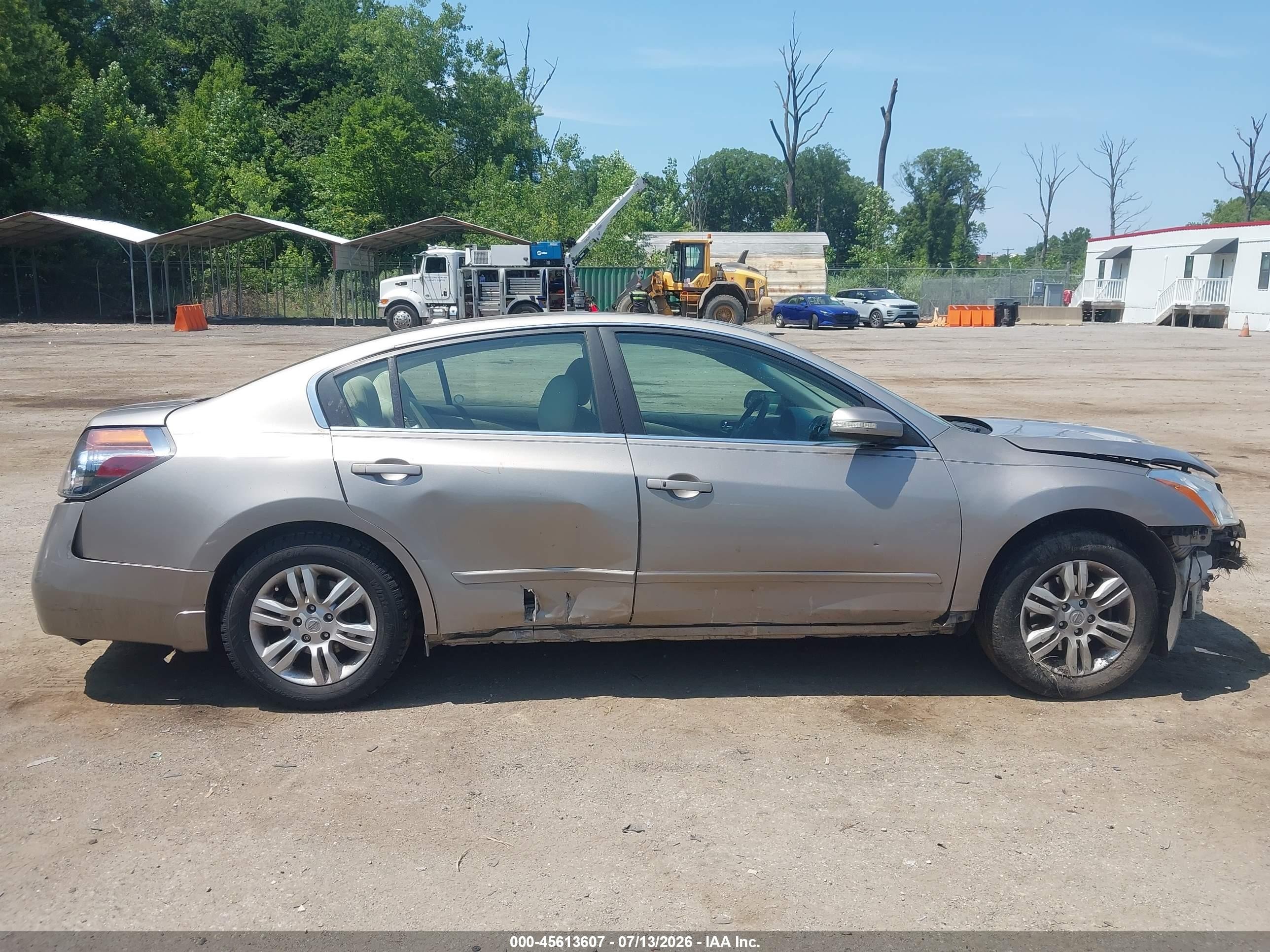 2011 Nissan Altima 2.5 S Beige vin: 1N4AL2APXBC105834