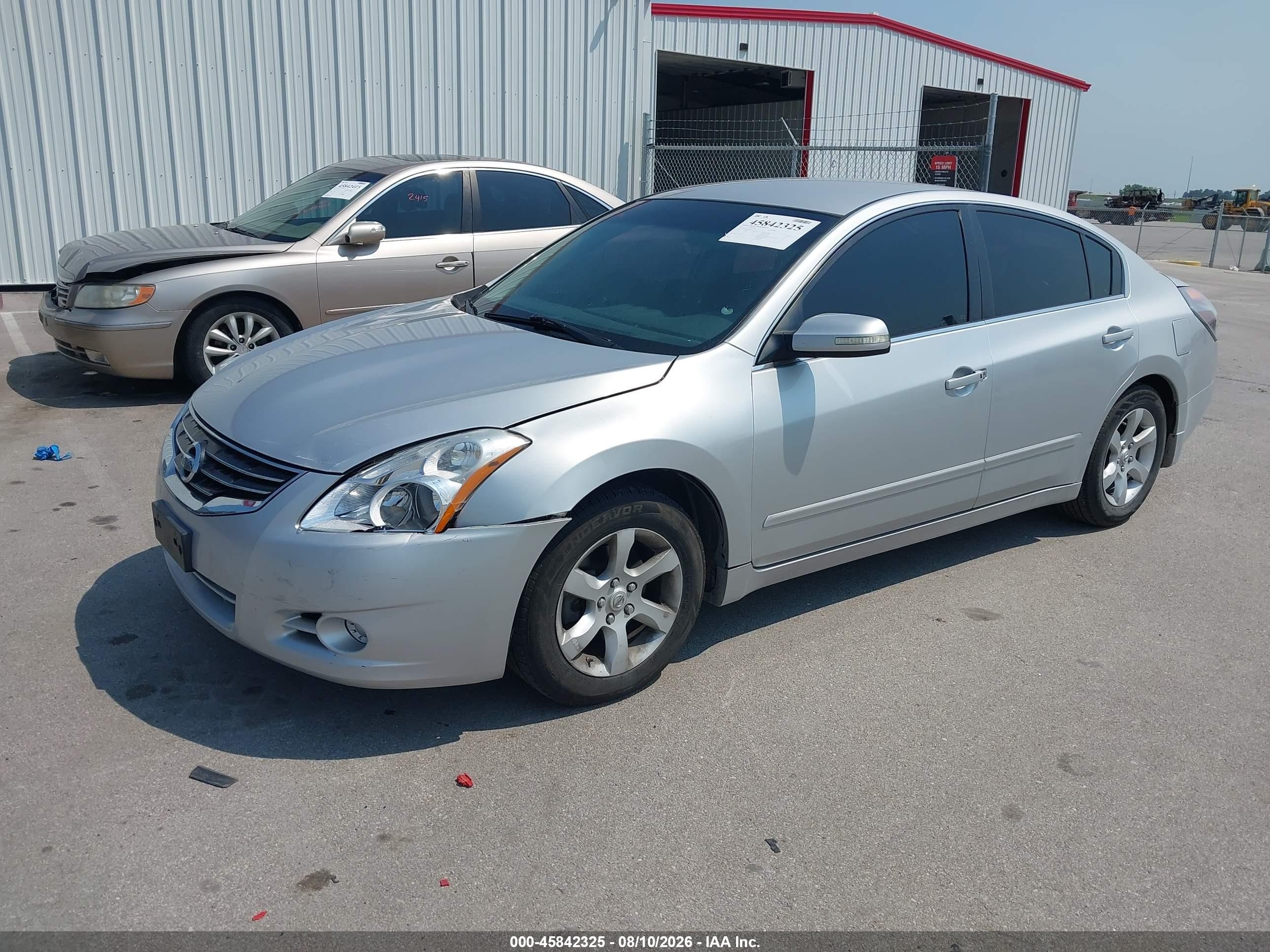 2011 Nissan Altima 2.5 S Silver vin: 1N4AL2APXBC151745