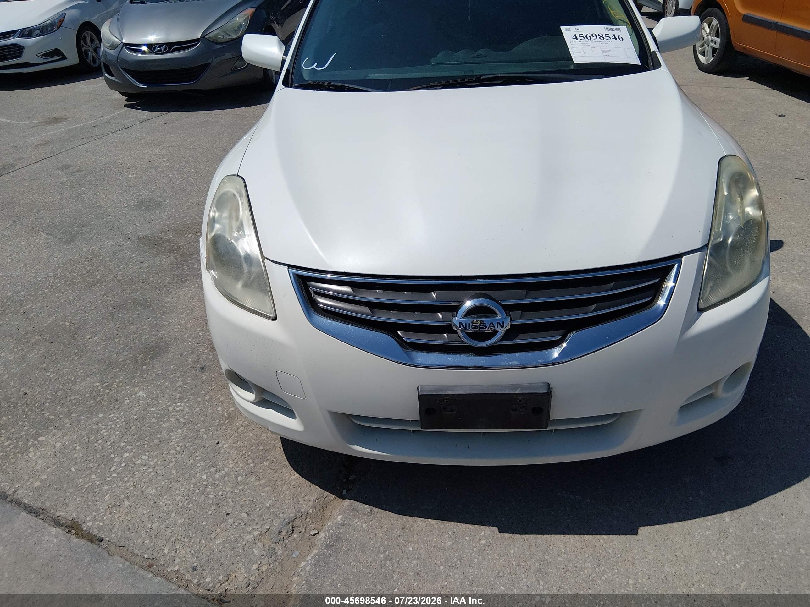 2011 Nissan Altima 2.5 S White vin: 1N4AL2APXBC152989