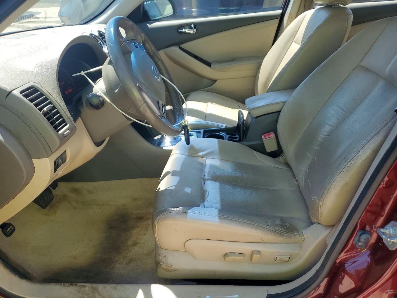 2011 Nissan Altima 2.5 Темно-бордовый vin: 1N4AL2APXBC162969