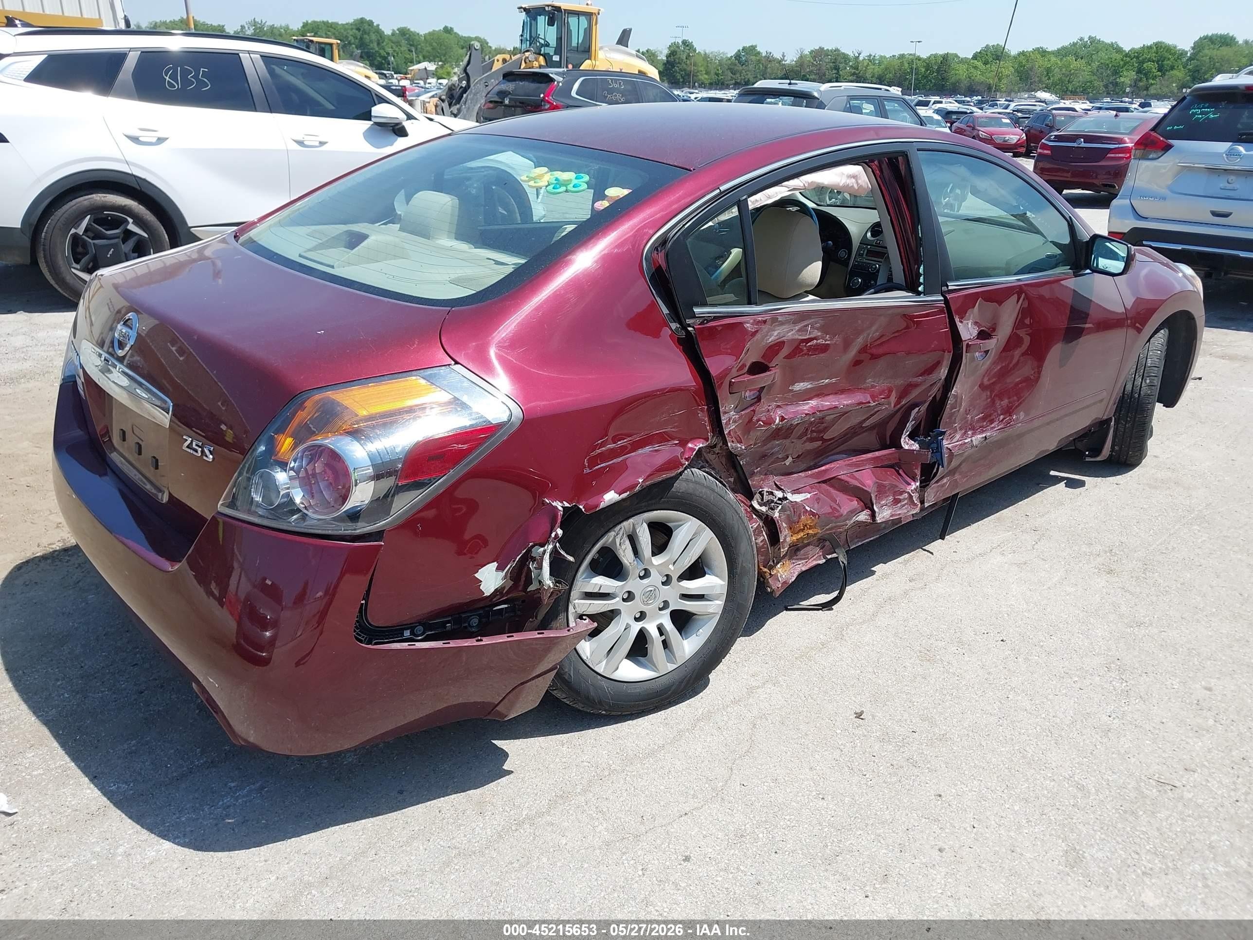 2011 Nissan Altima 2.5 S Burgundy vin: 1N4AL2APXBC168898