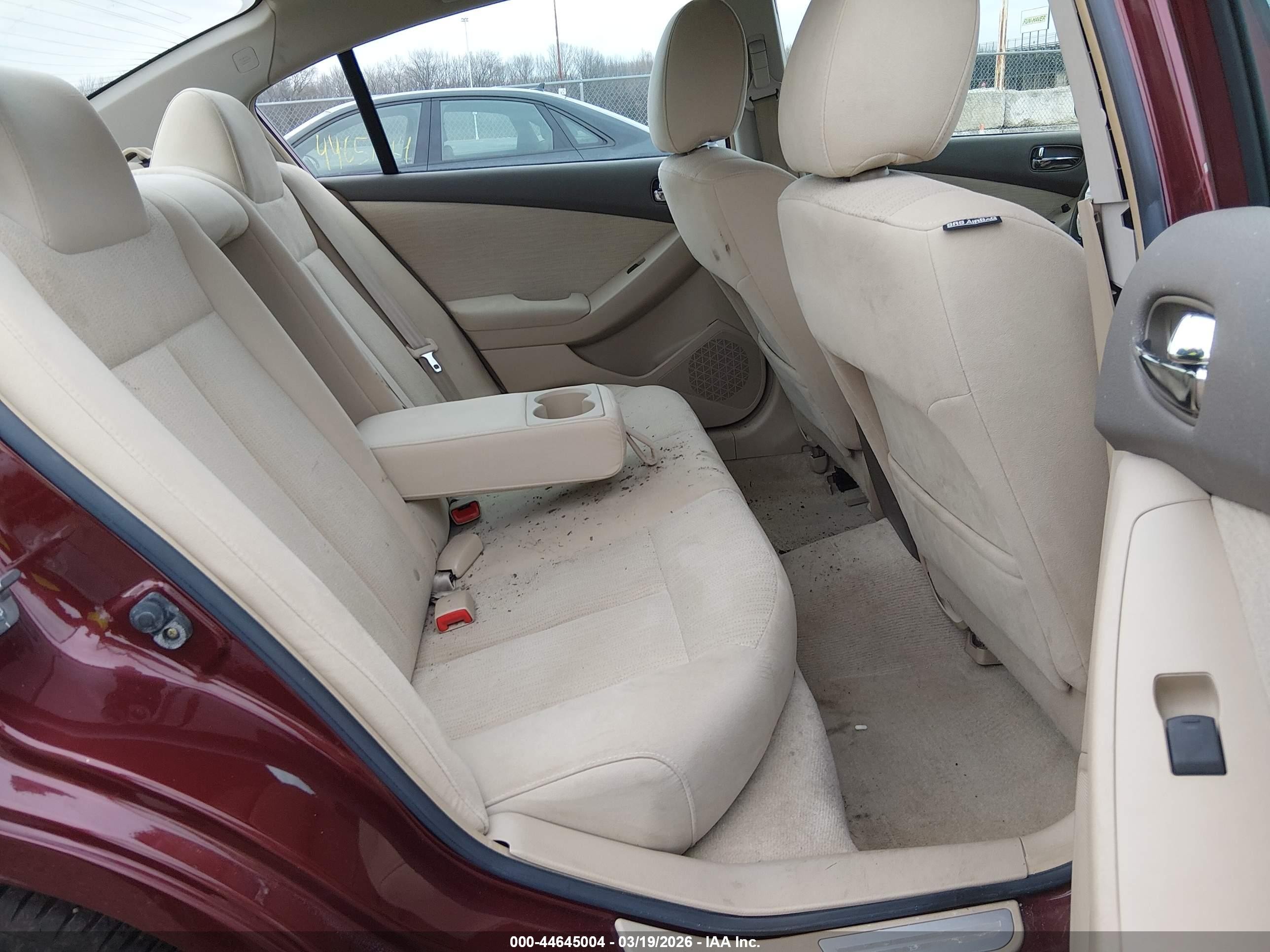 2011 Nissan Altima 2.5 S Red vin: 1N4AL2APXBN403885