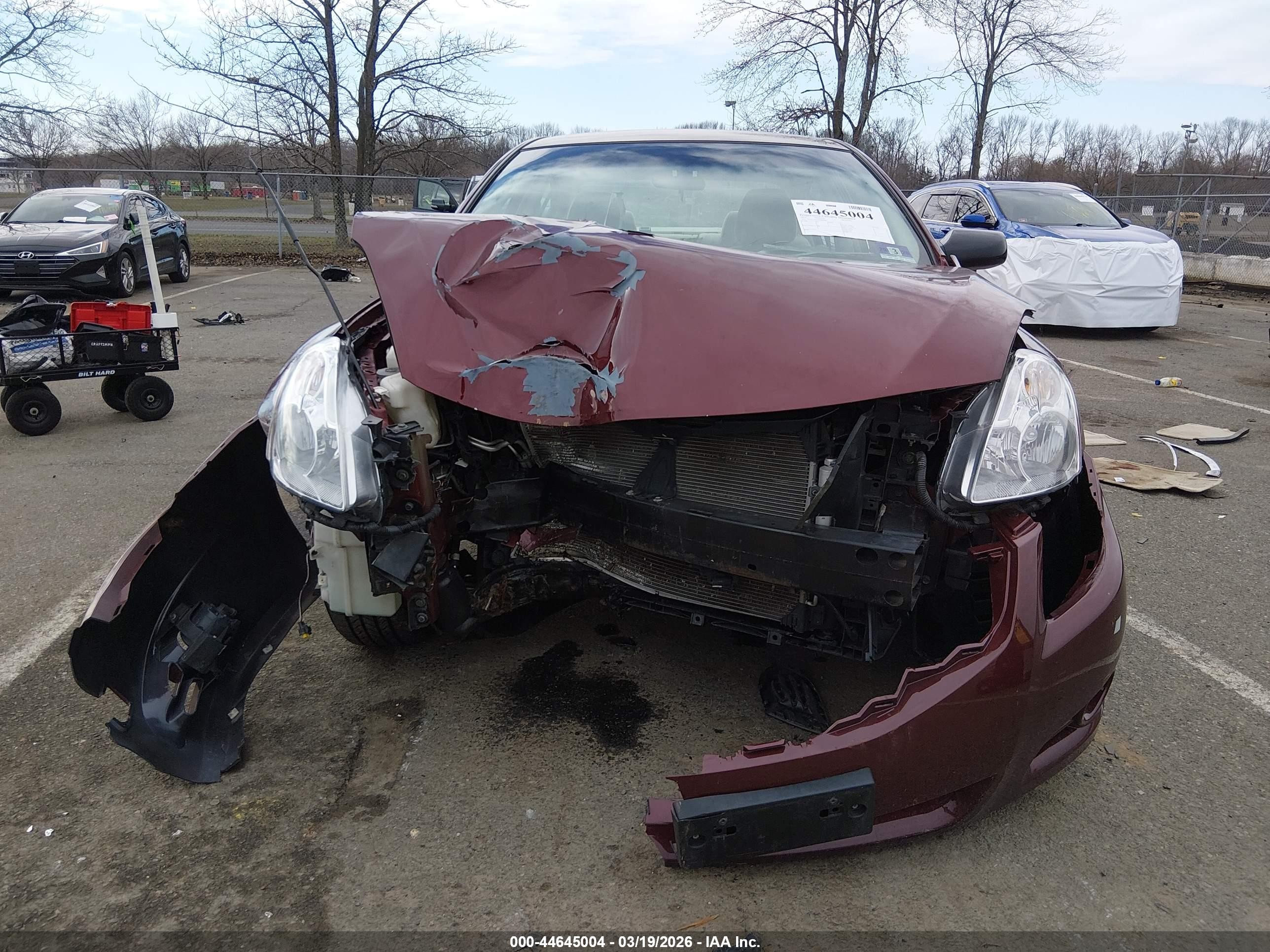 2011 Nissan Altima 2.5 S Red vin: 1N4AL2APXBN403885