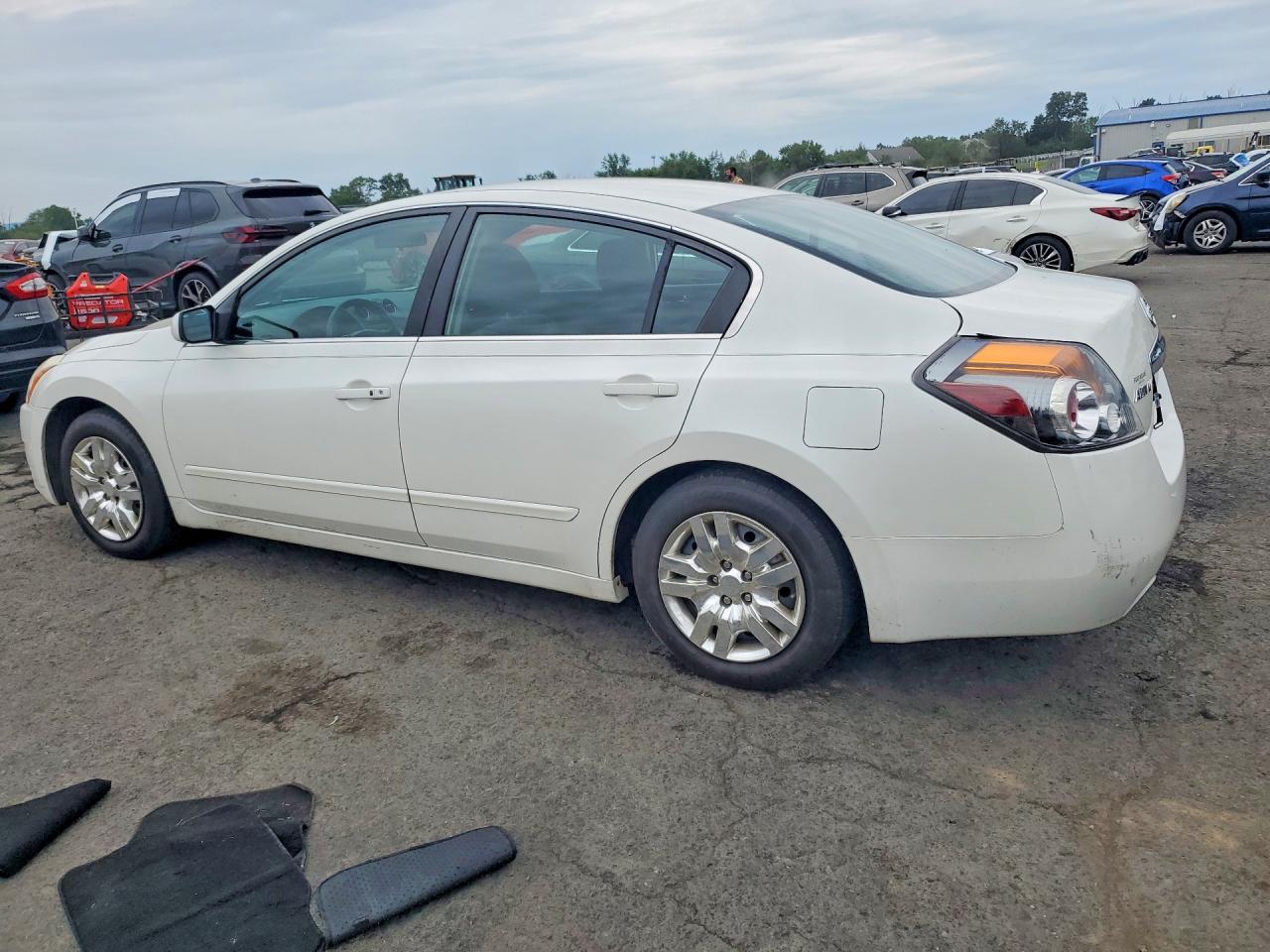 2011 Nissan Altima 2.5 White vin: 1N4AL2APXBN420301