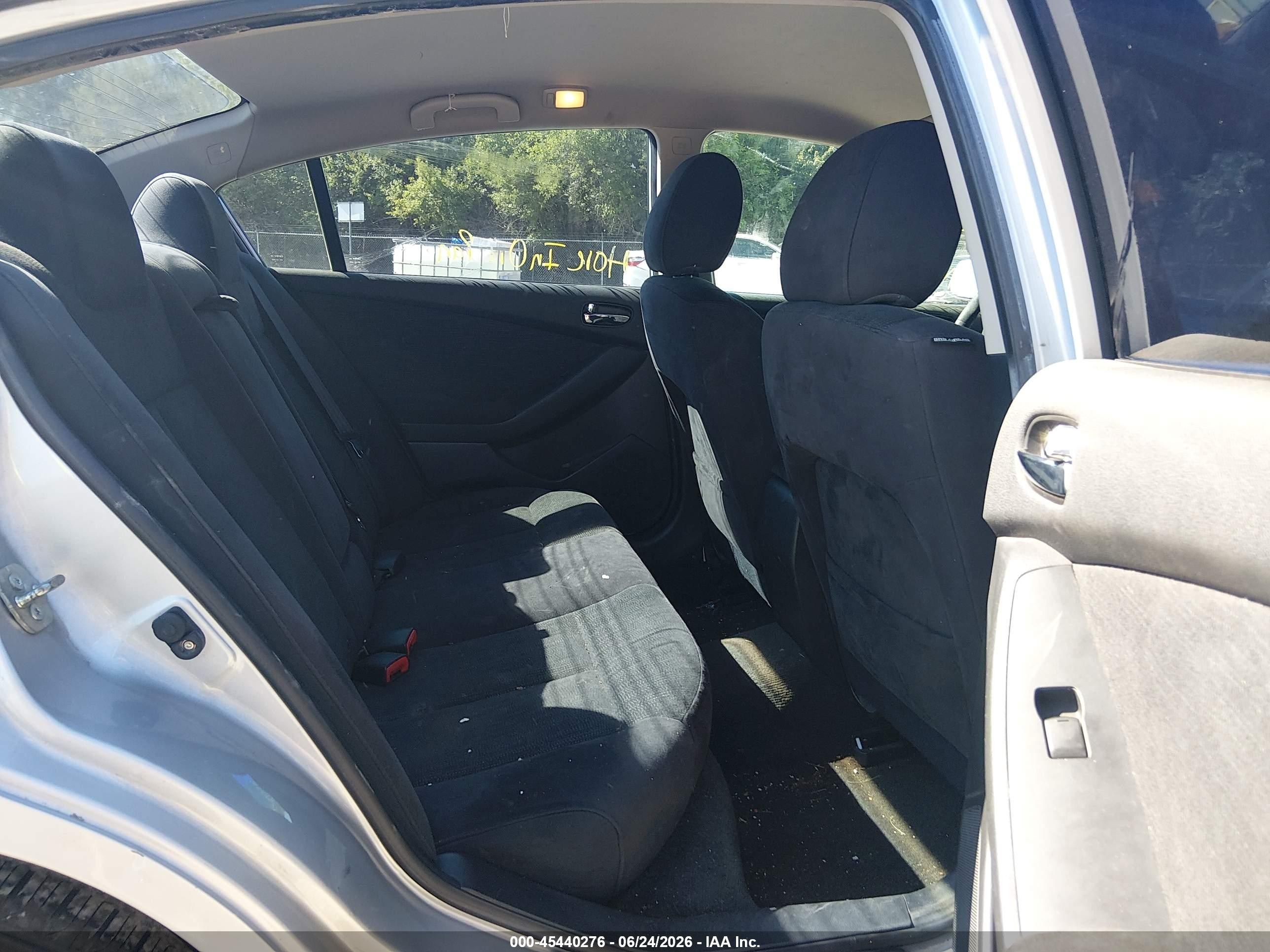 2011 Nissan Altima 2.5 S Silver vin: 1N4AL2APXBN444453