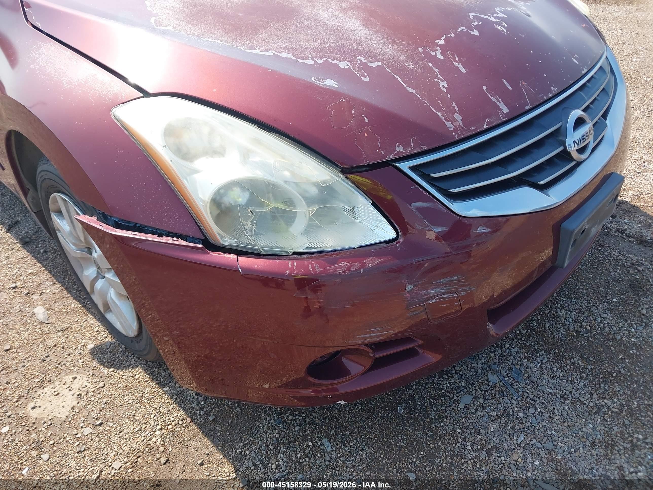 2011 Nissan Altima 2.5 S Burgundy vin: 1N4AL2APXBN456179