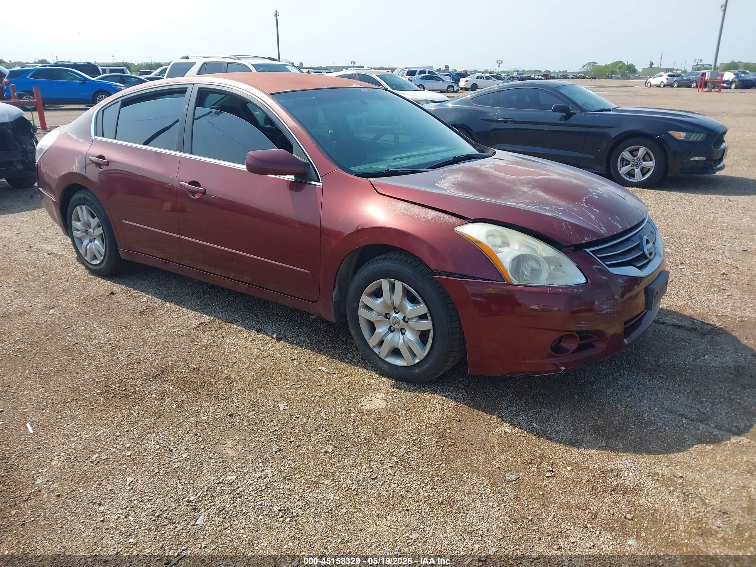 2011 Nissan Altima 2.5 S Burgundy vin: 1N4AL2APXBN456179