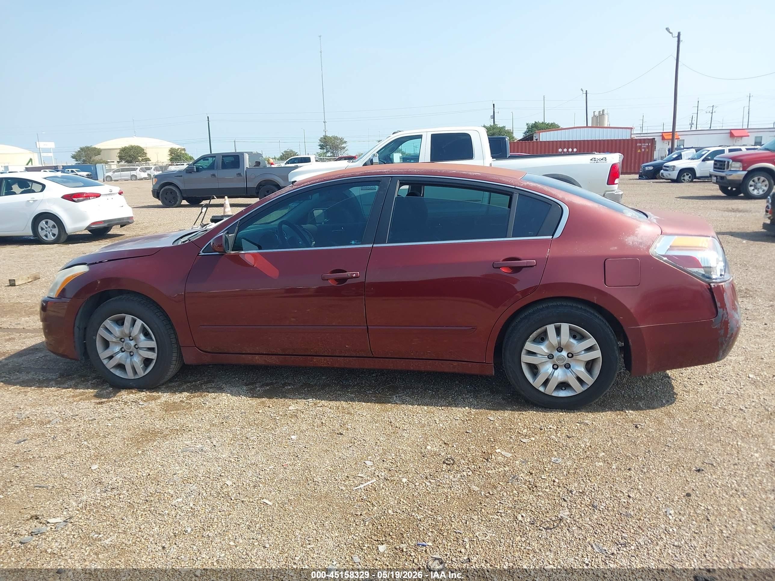 2011 Nissan Altima 2.5 S Burgundy vin: 1N4AL2APXBN456179