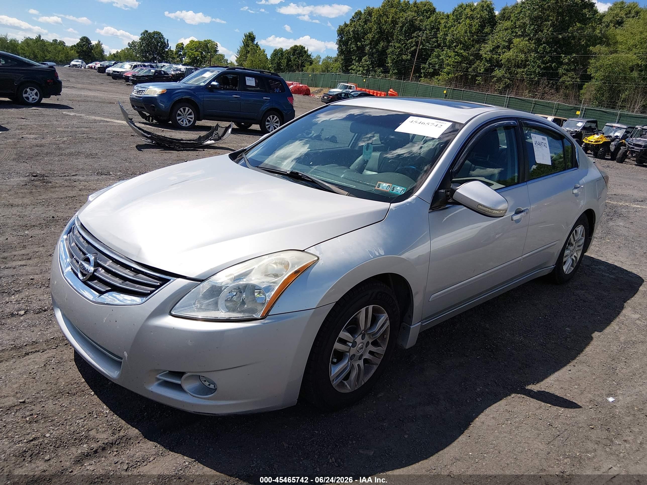 2011 Nissan Altima 2.5 S Silver vin: 1N4AL2APXBN458238
