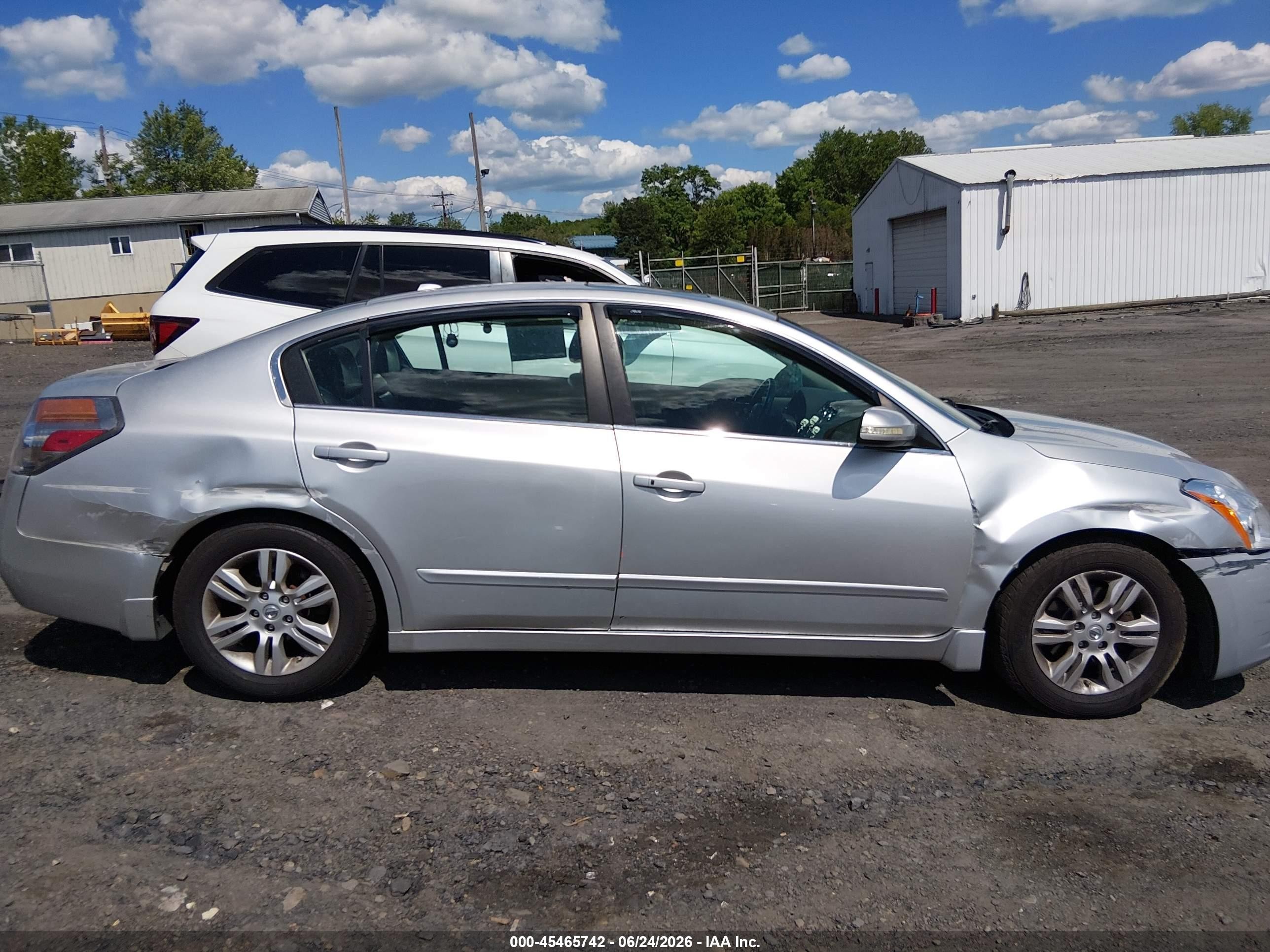 2011 Nissan Altima 2.5 S Silver vin: 1N4AL2APXBN458238