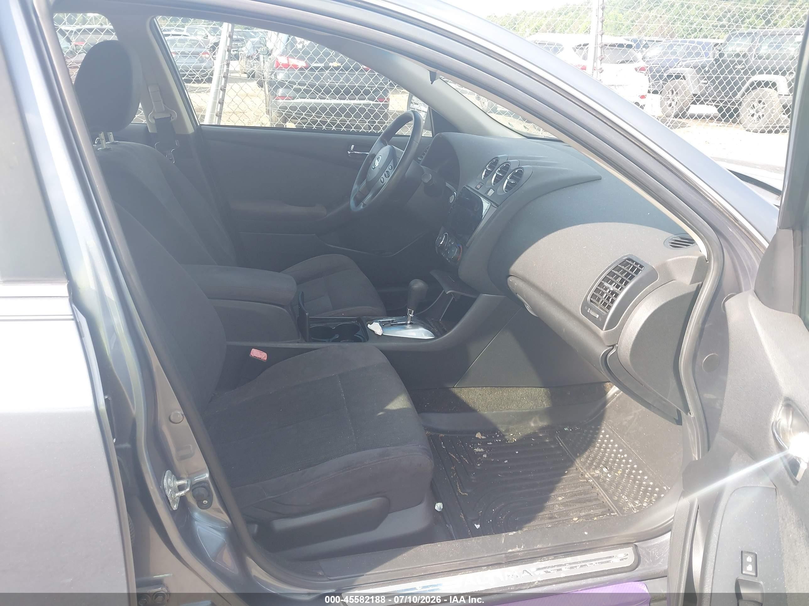 2011 Nissan Altima 2.5 S Silver vin: 1N4AL2APXBN512783