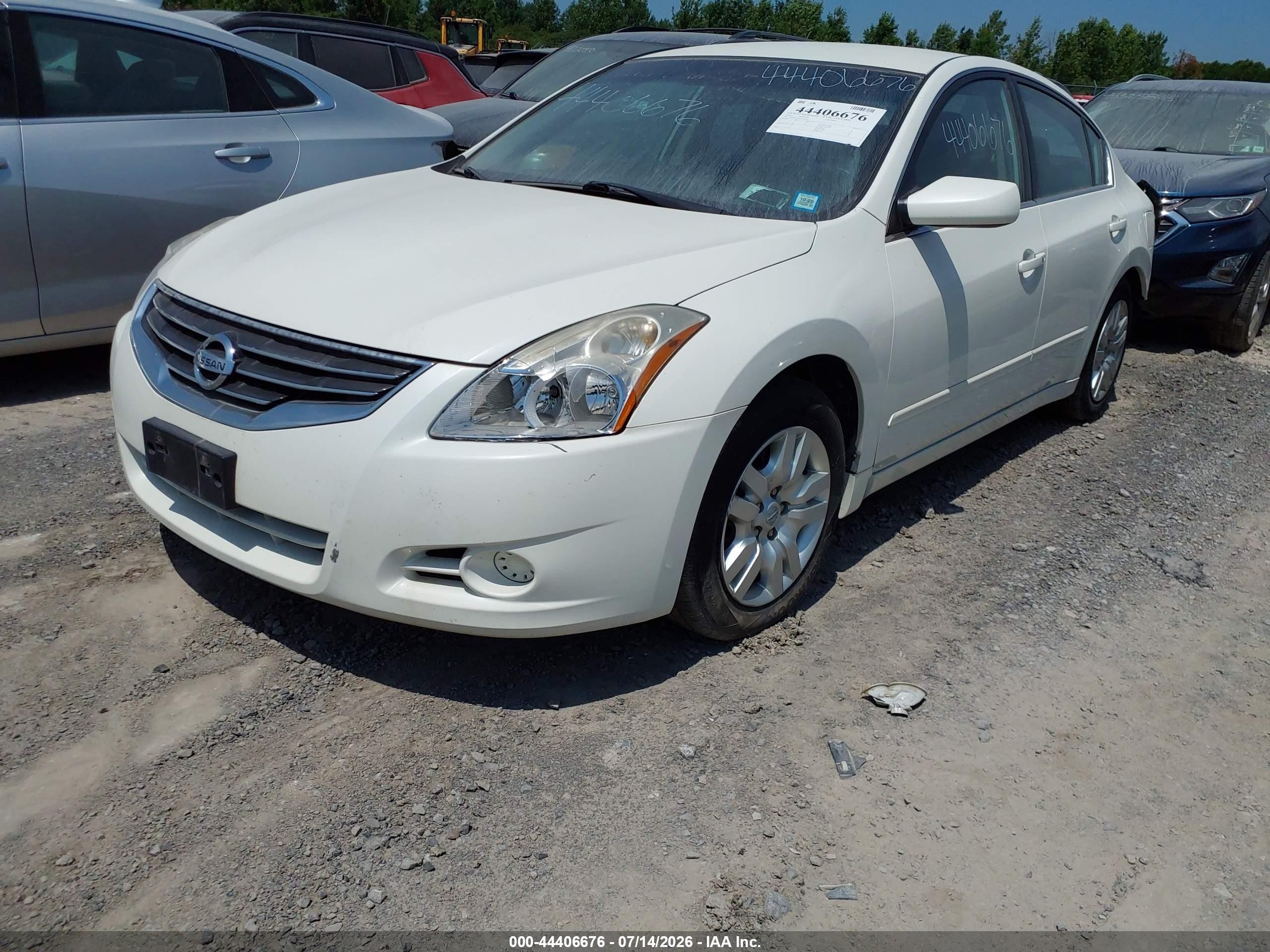 2012 Nissan Altima 2.5 S White vin: 1N4AL2APXCC100201