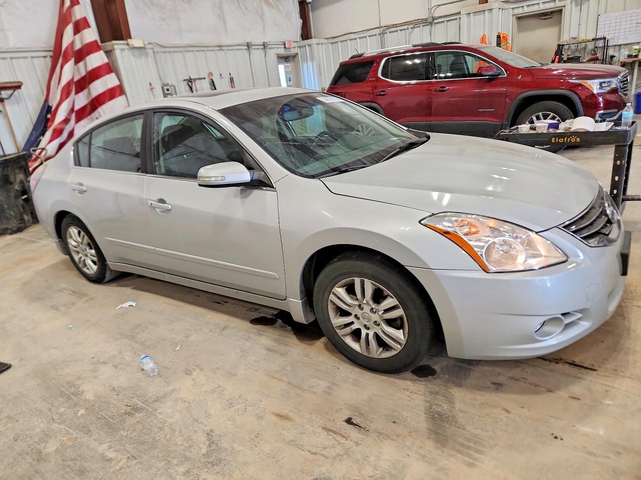 2012 Nissan Altima 2.5 Silver vin: 1N4AL2APXCC127947