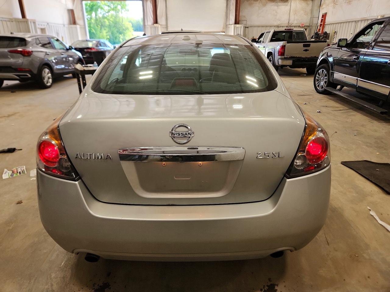 2012 Nissan Altima 2.5 Silver vin: 1N4AL2APXCC127947