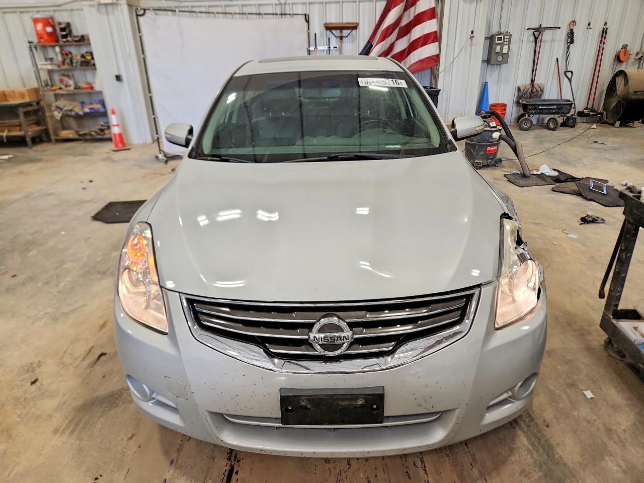 2012 Nissan Altima 2.5 Silver vin: 1N4AL2APXCC127947