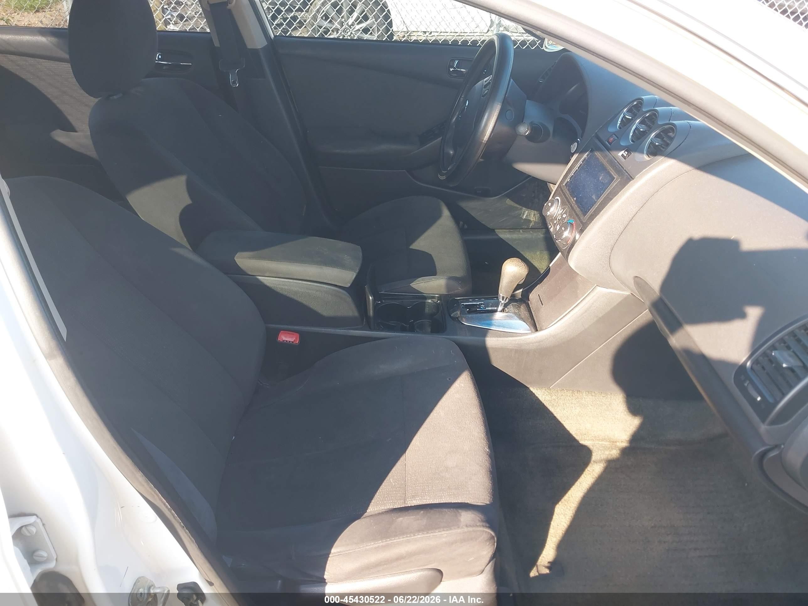 2012 Nissan Altima 2.5 S Белый vin: 1N4AL2APXCC184813