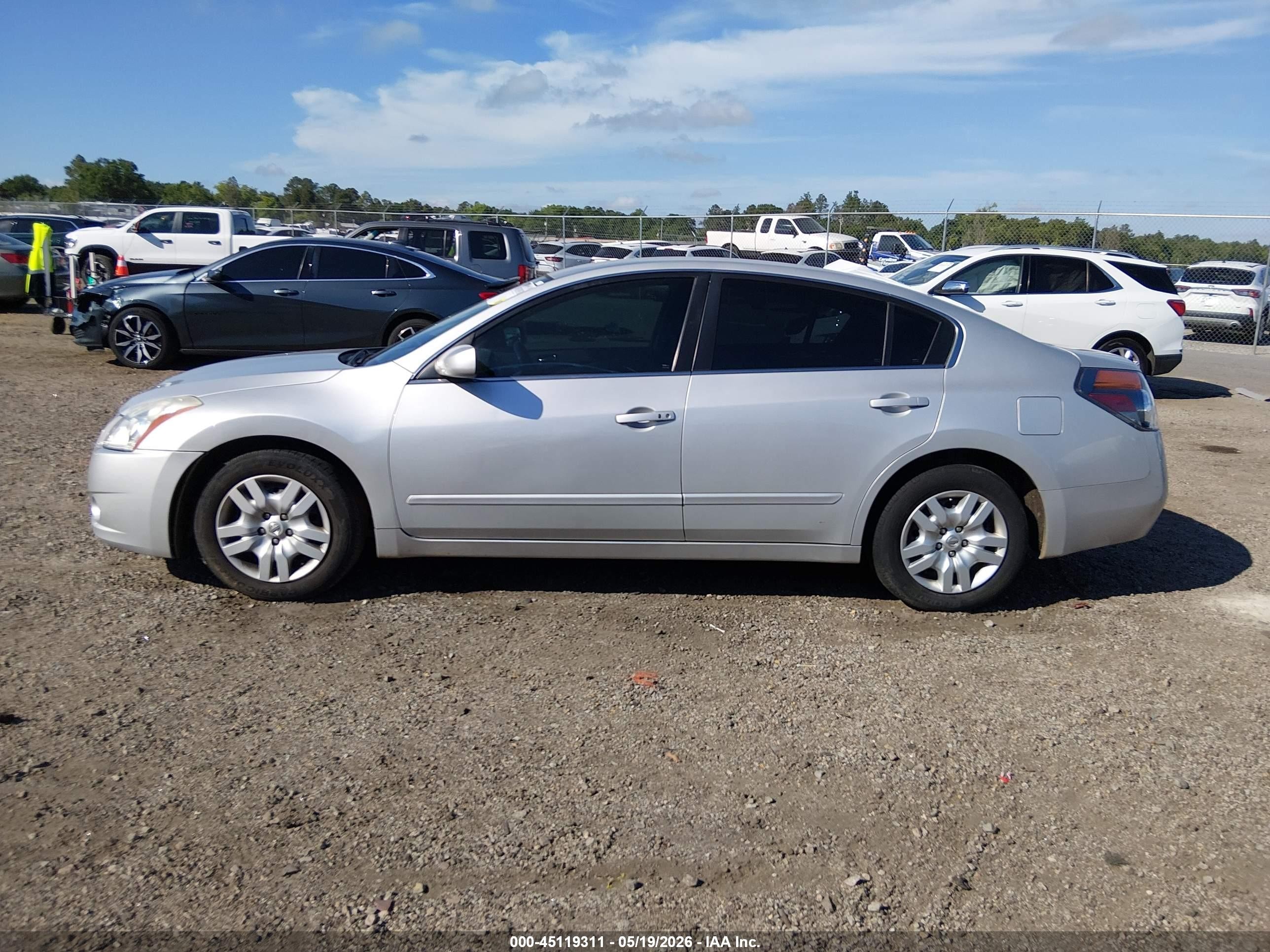 2012 Nissan Altima 2.5 S Silver vin: 1N4AL2APXCC188571