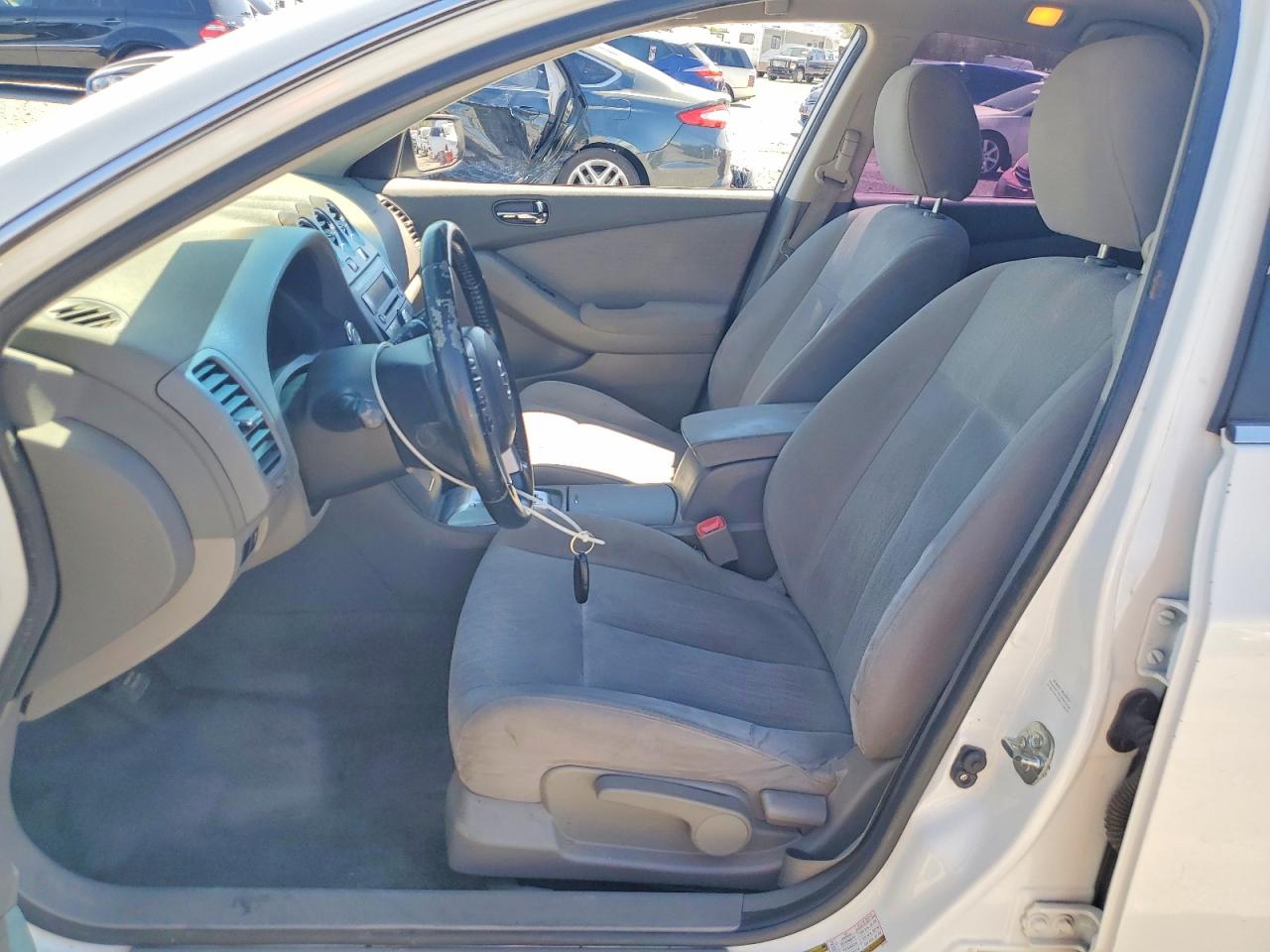 2012 Nissan Altima 2.5 White vin: 1N4AL2APXCN400096