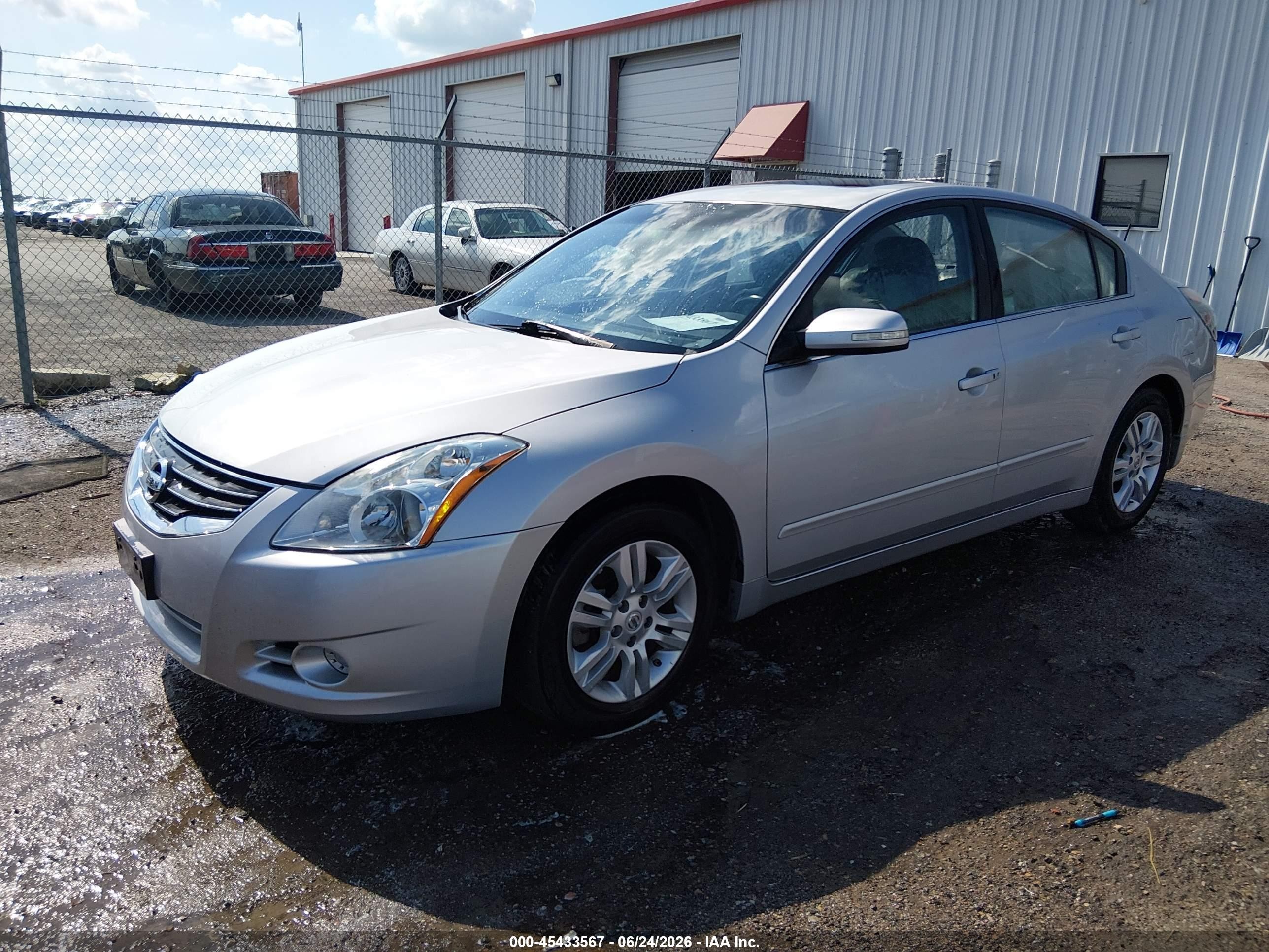 2012 Nissan Altima 2.5 S Silver vin: 1N4AL2APXCN409932