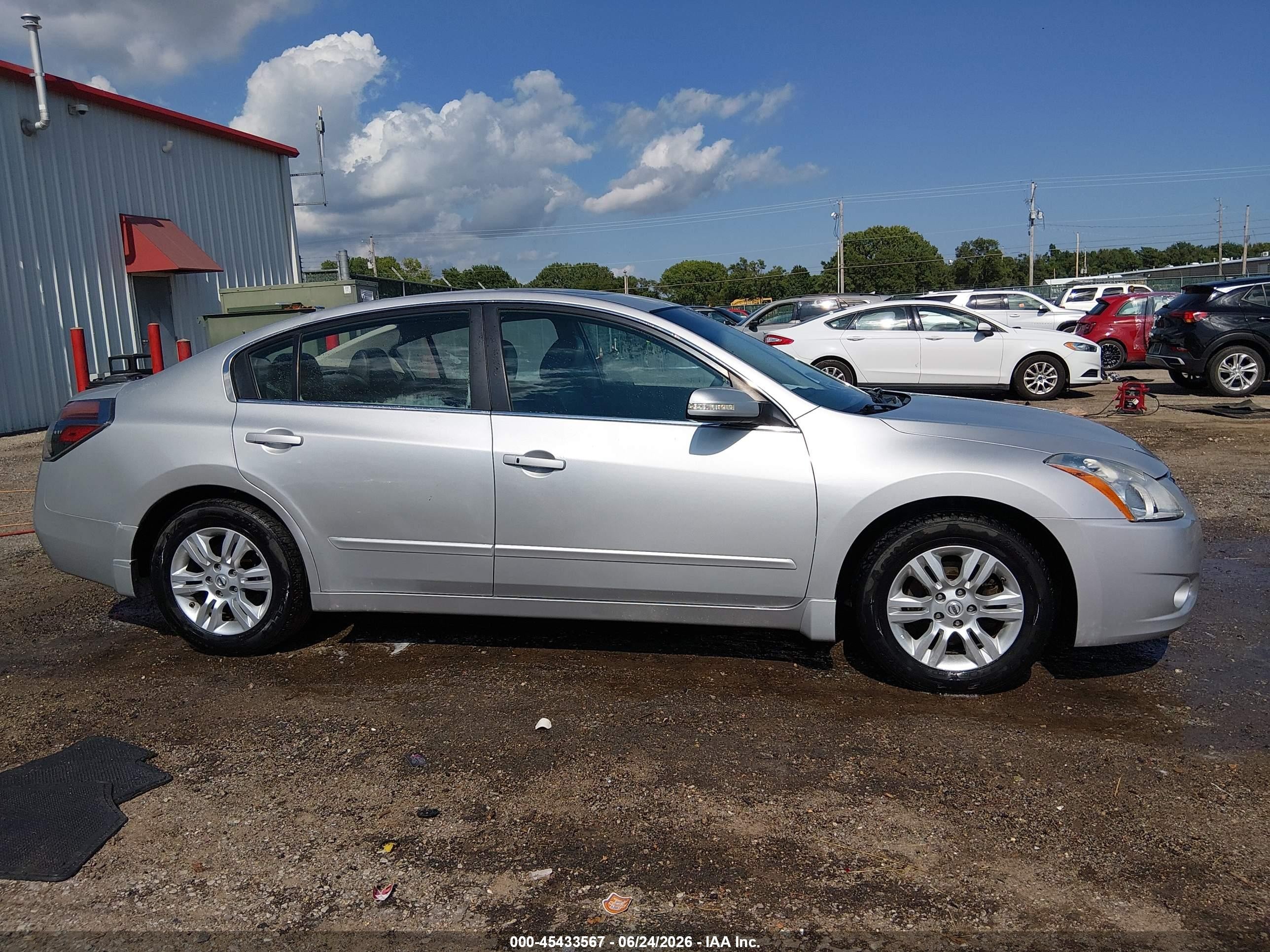 2012 Nissan Altima 2.5 S Silver vin: 1N4AL2APXCN409932