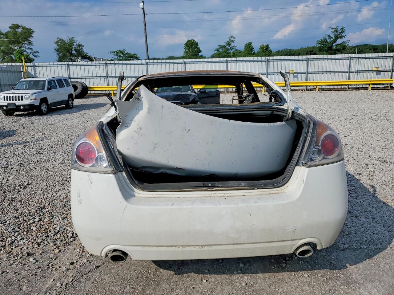 2012 Nissan Altima 2.5 Burn vin: 1N4AL2APXCN448536