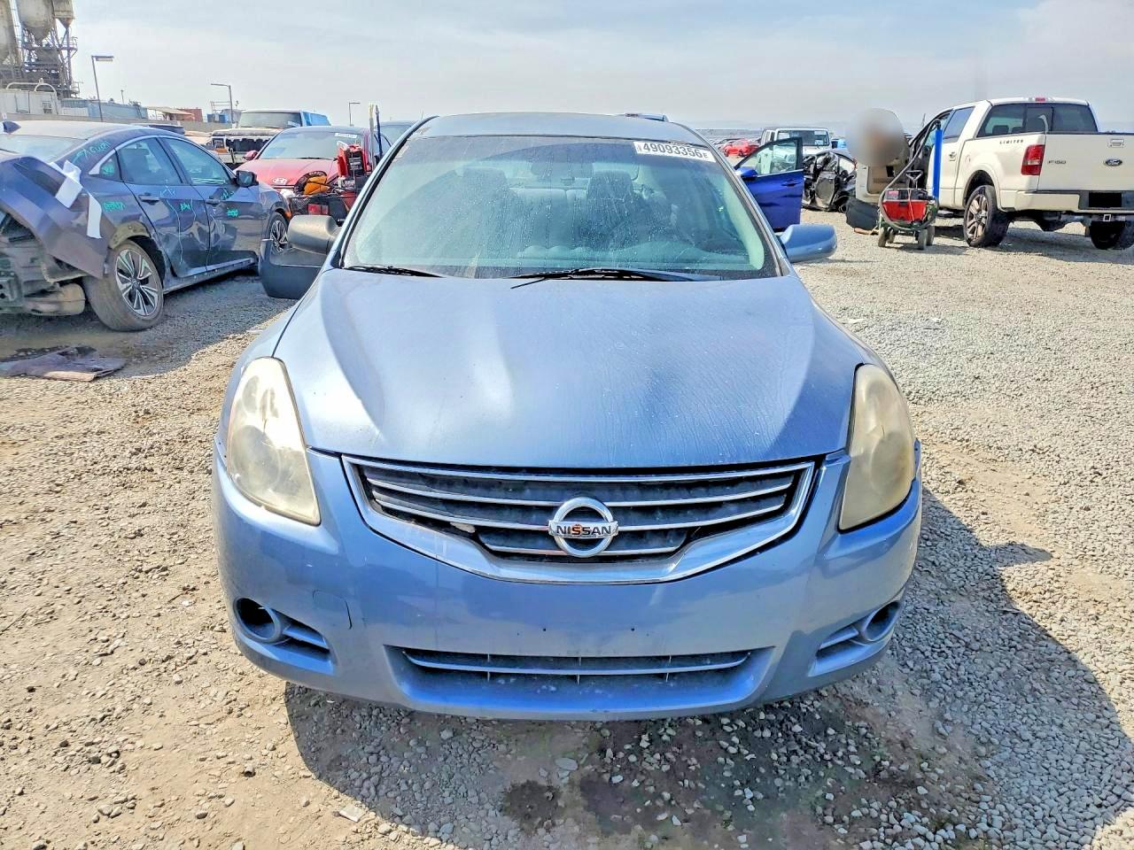 2012 Niss Altima 2.5 Blue vin: 1N4AL2APXCN461240