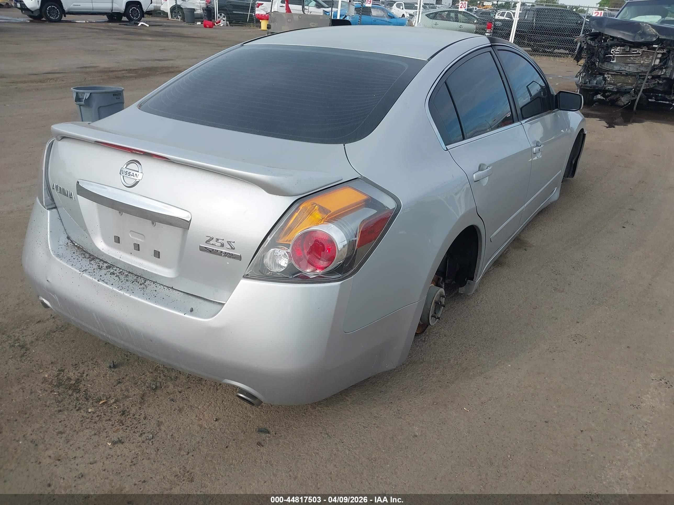 2012 Nissan Altima 2.5 S Silver vin: 1N4AL2APXCN462775