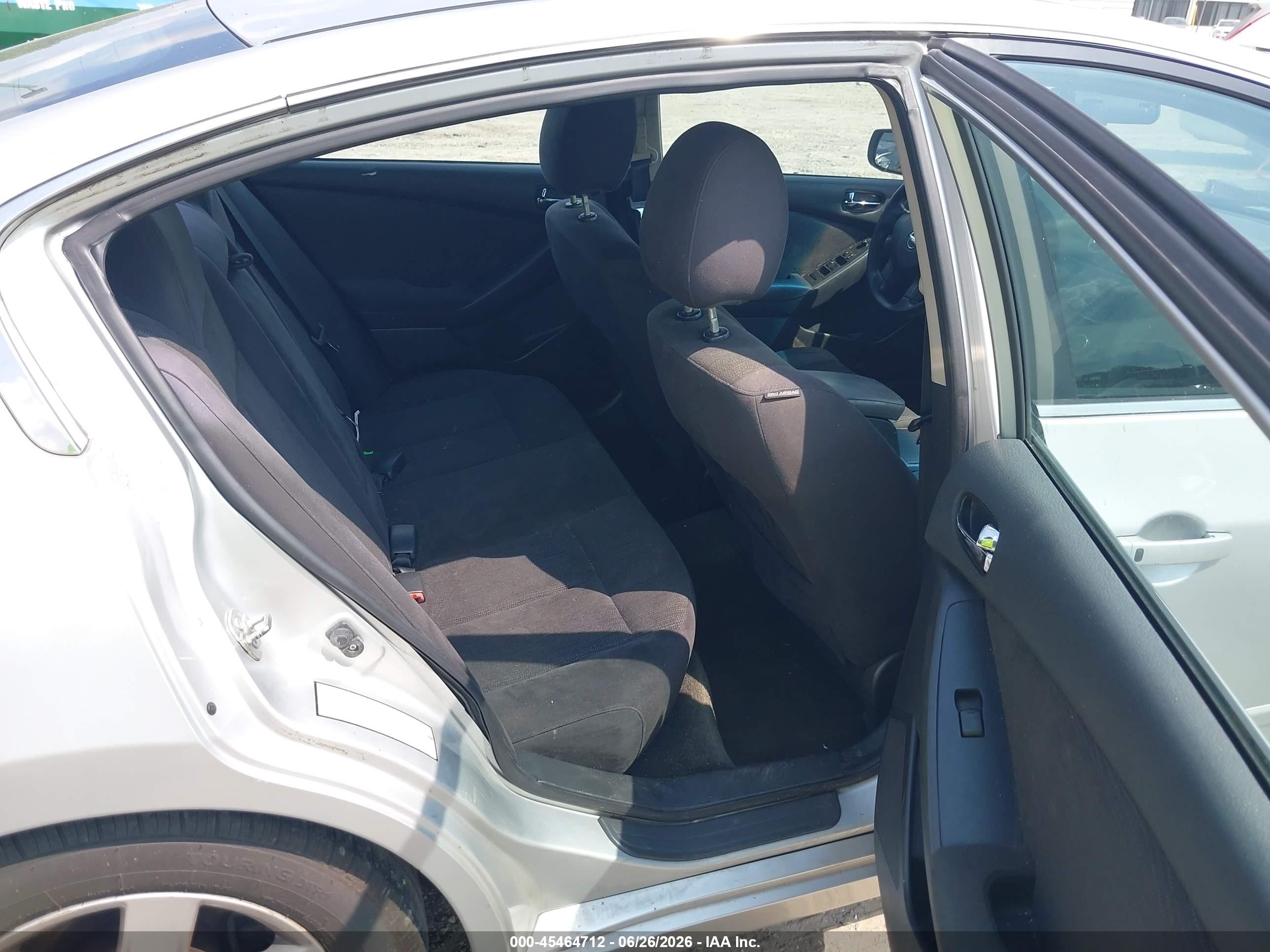 2012 Nissan Altima 2.5 S Silver vin: 1N4AL2APXCN490429