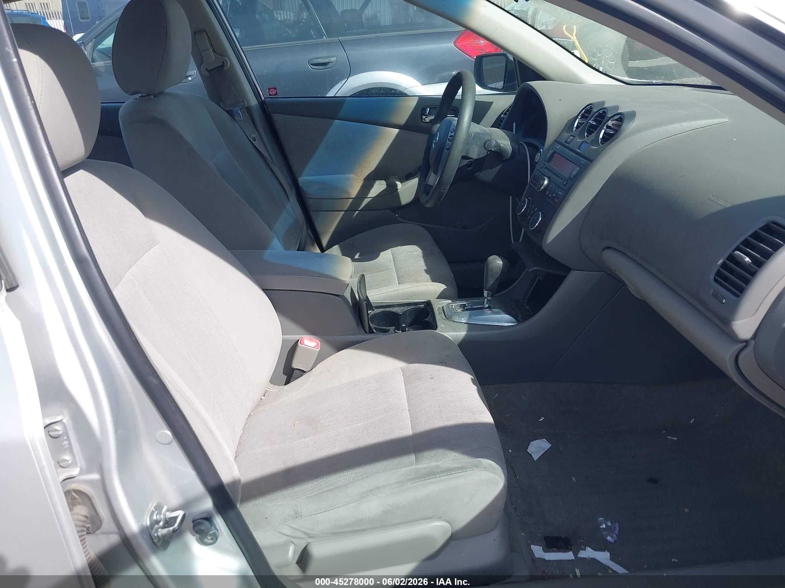 2012 Nissan Altima 2.5 S Silver vin: 1N4AL2APXCN511327