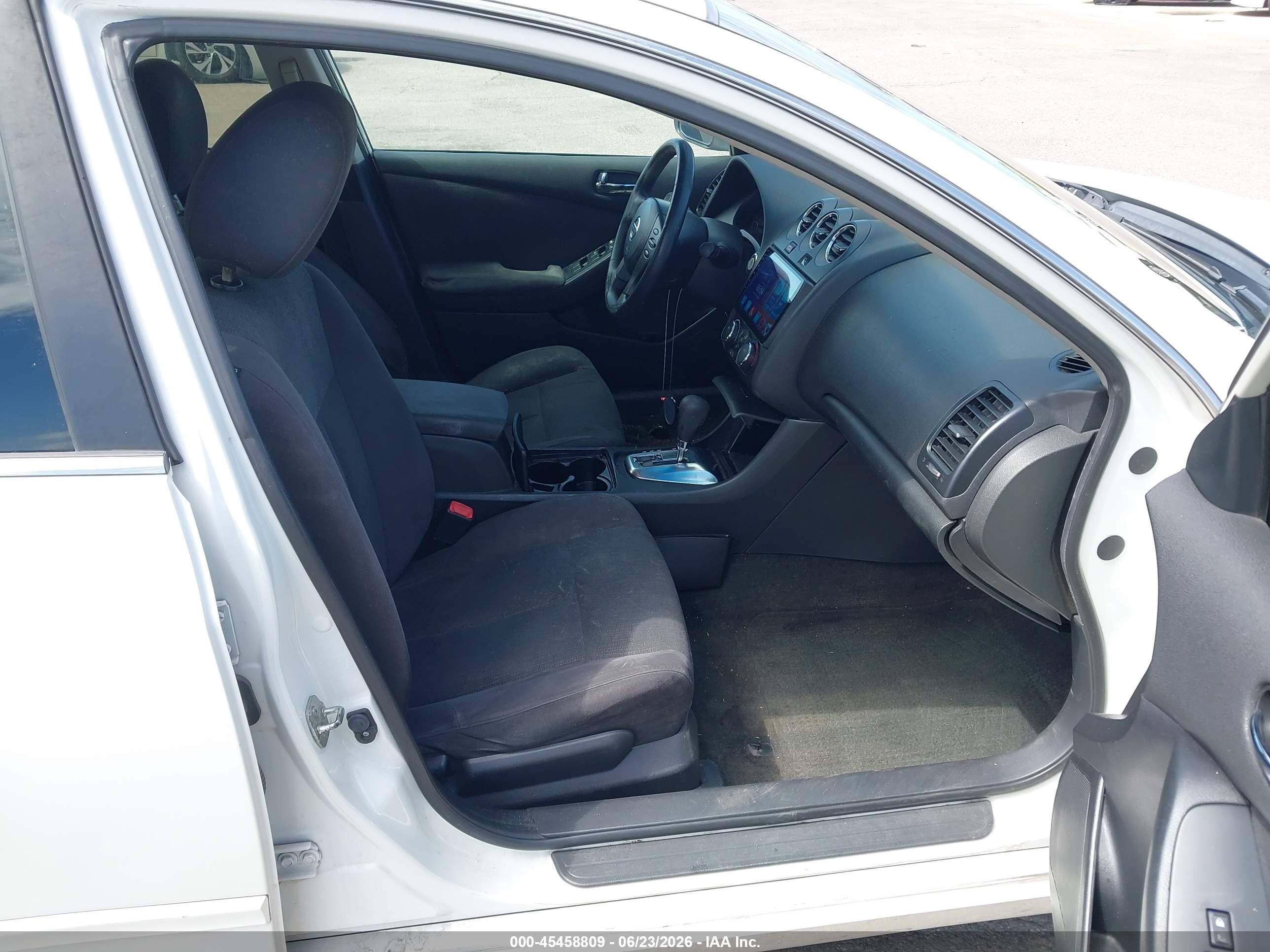 2012 Nissan Altima 2.5 S White vin: 1N4AL2APXCN546806