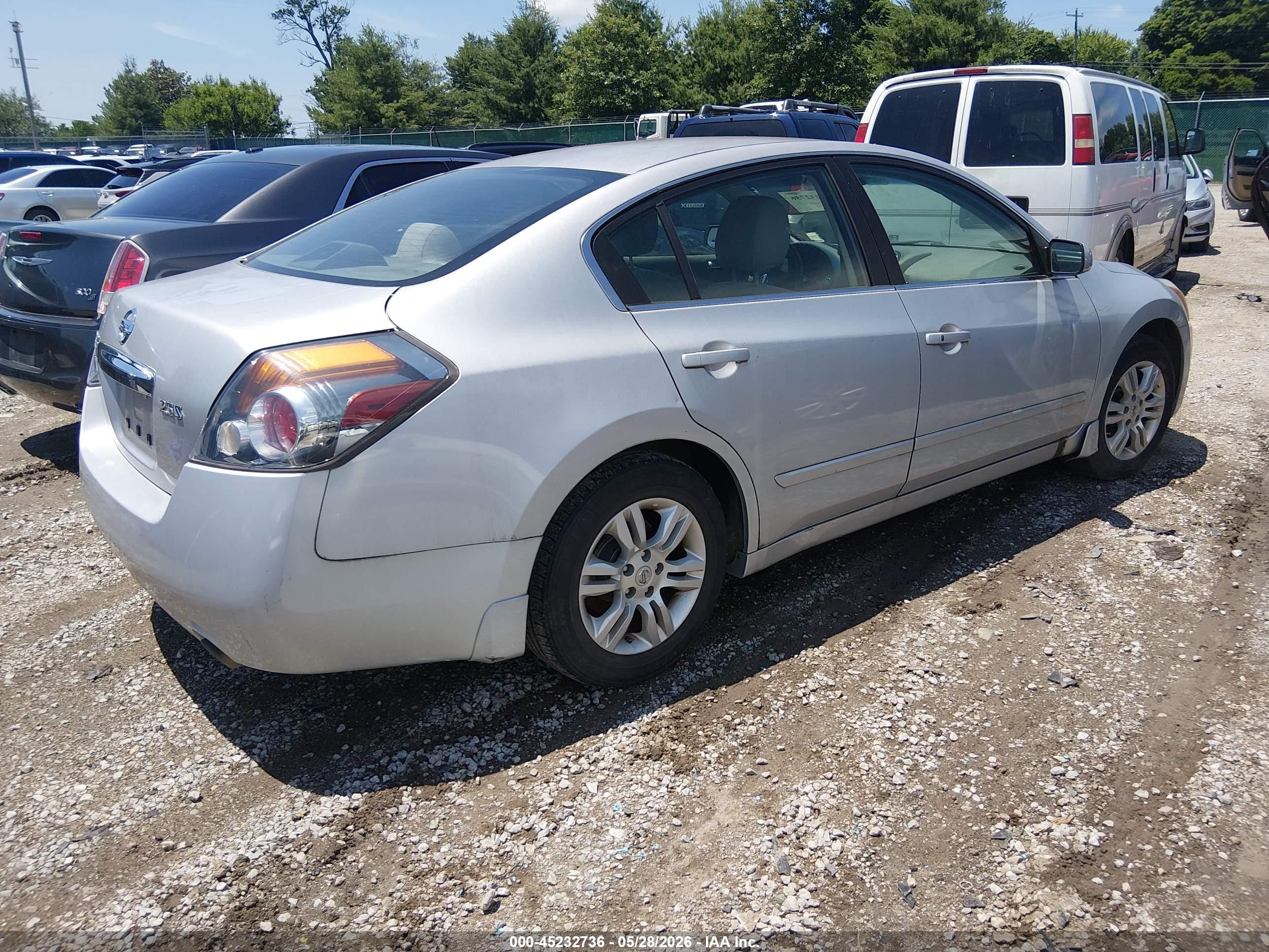 2012 Nissan Altima 2.5 S Silver vin: 1N4AL2APXCN554498