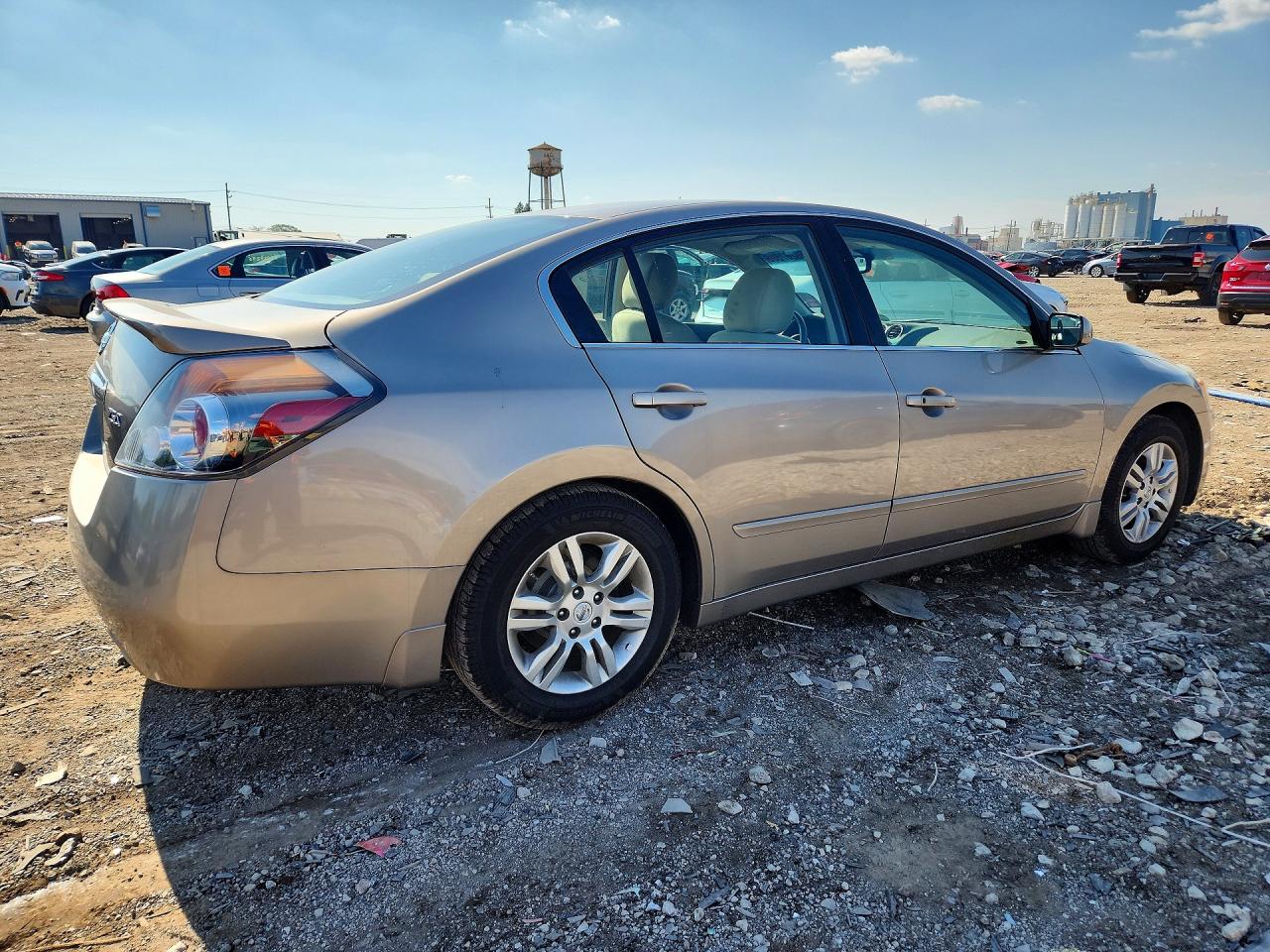 2012 Nissan Altima 2.5 Silver vin: 1N4AL2APXCN555392