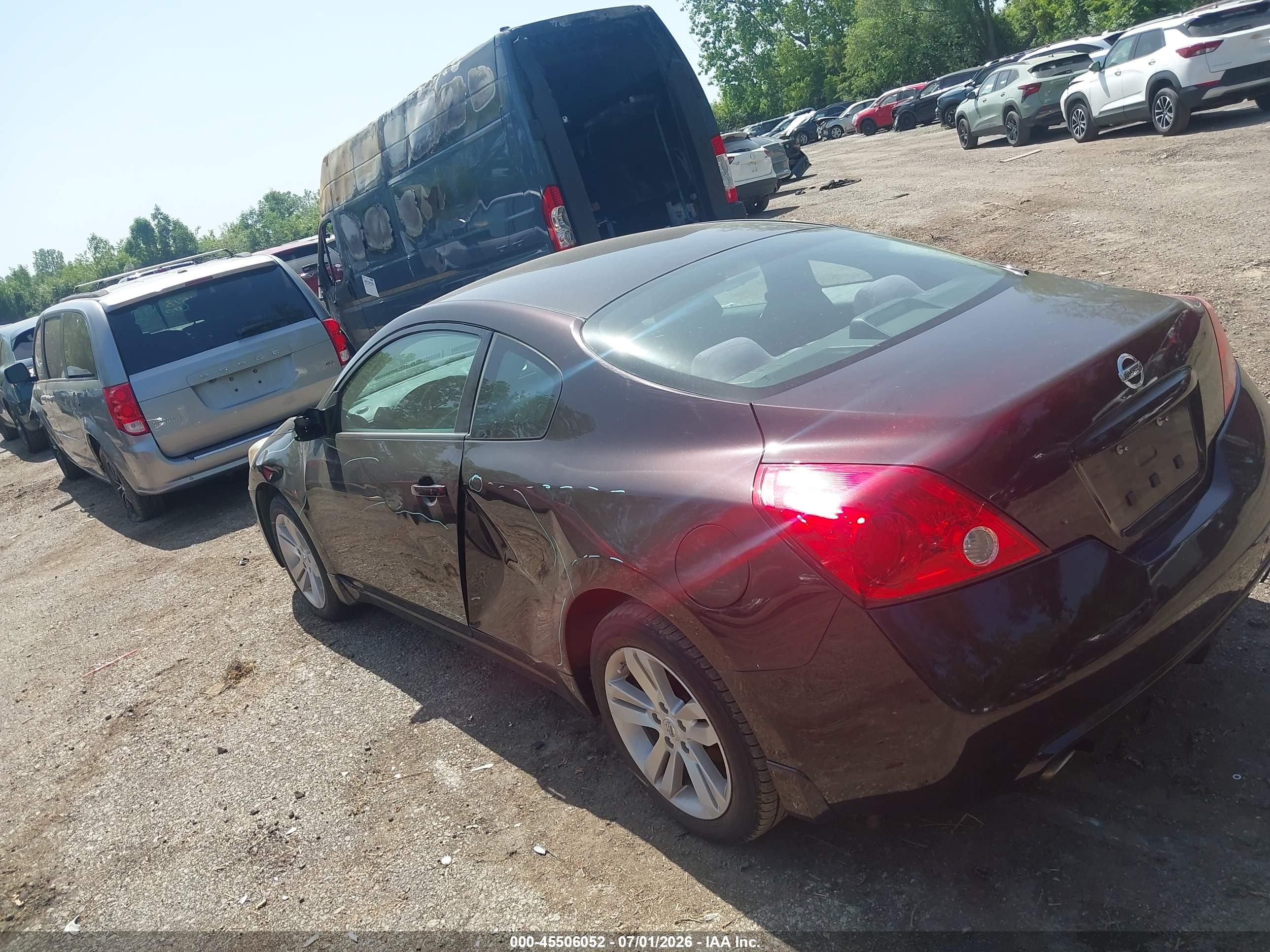 2010 Nissan Altima 2.5 S Maroon vin: 1N4AL2EP0AC188778