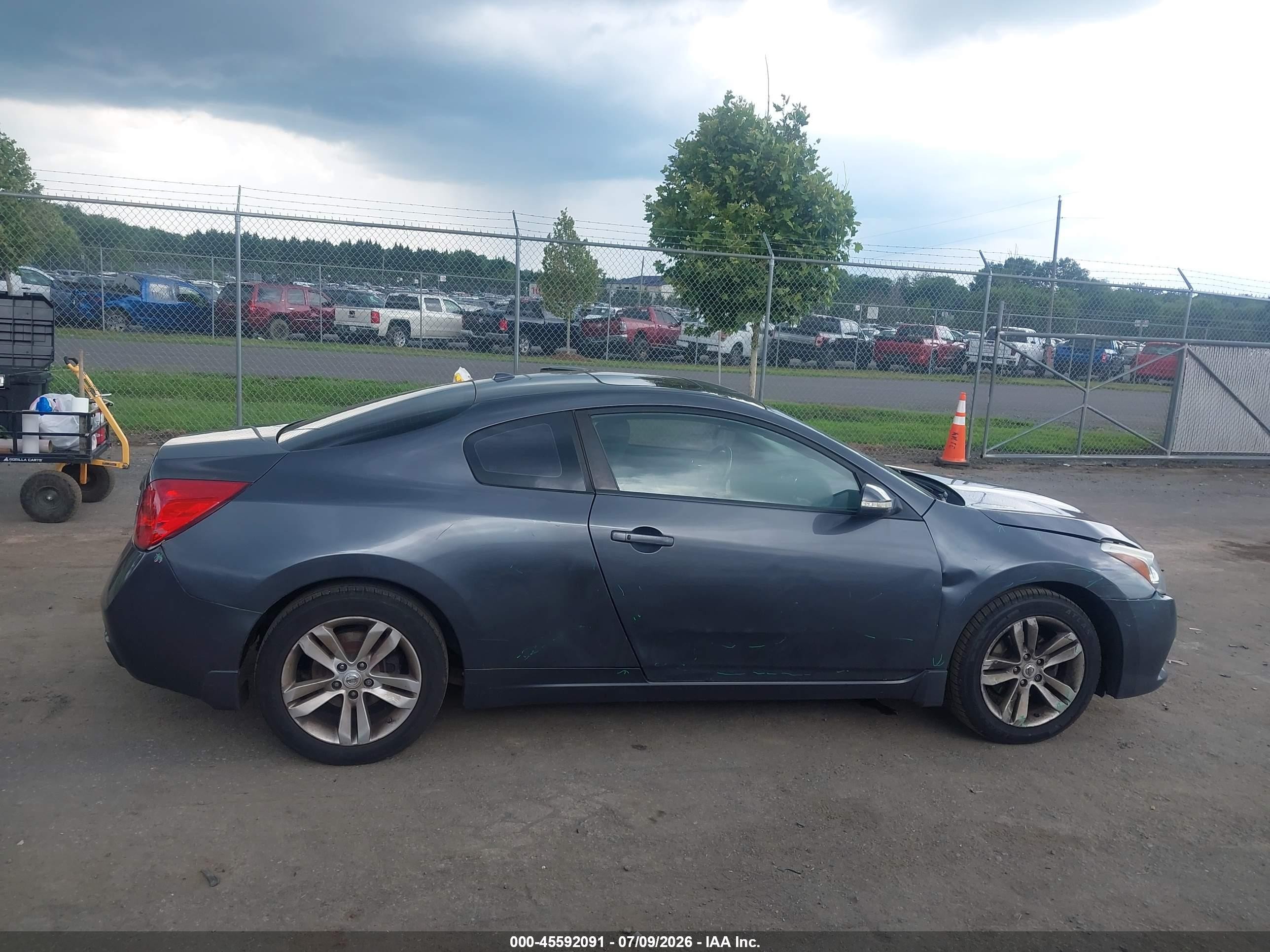 2013 Nissan Altima 2.5 S Gray vin: 1N4AL2EP0DC182581