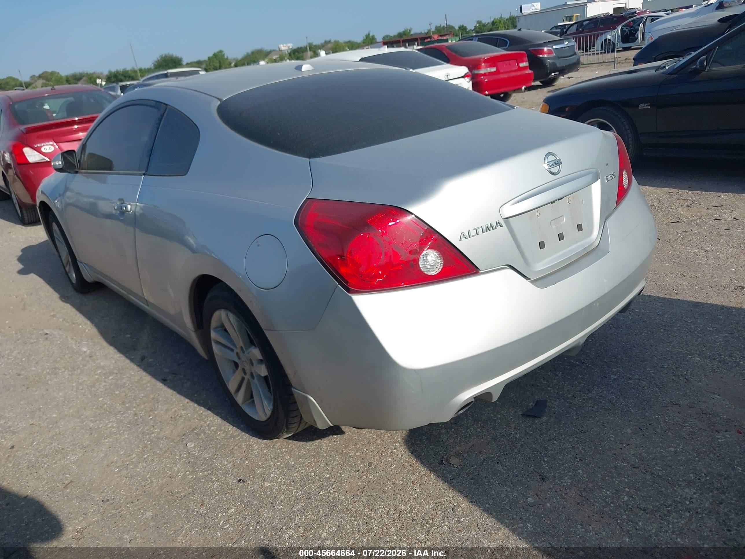 2010 Nissan Altima 2.5 S Silver vin: 1N4AL2EP1AC193830