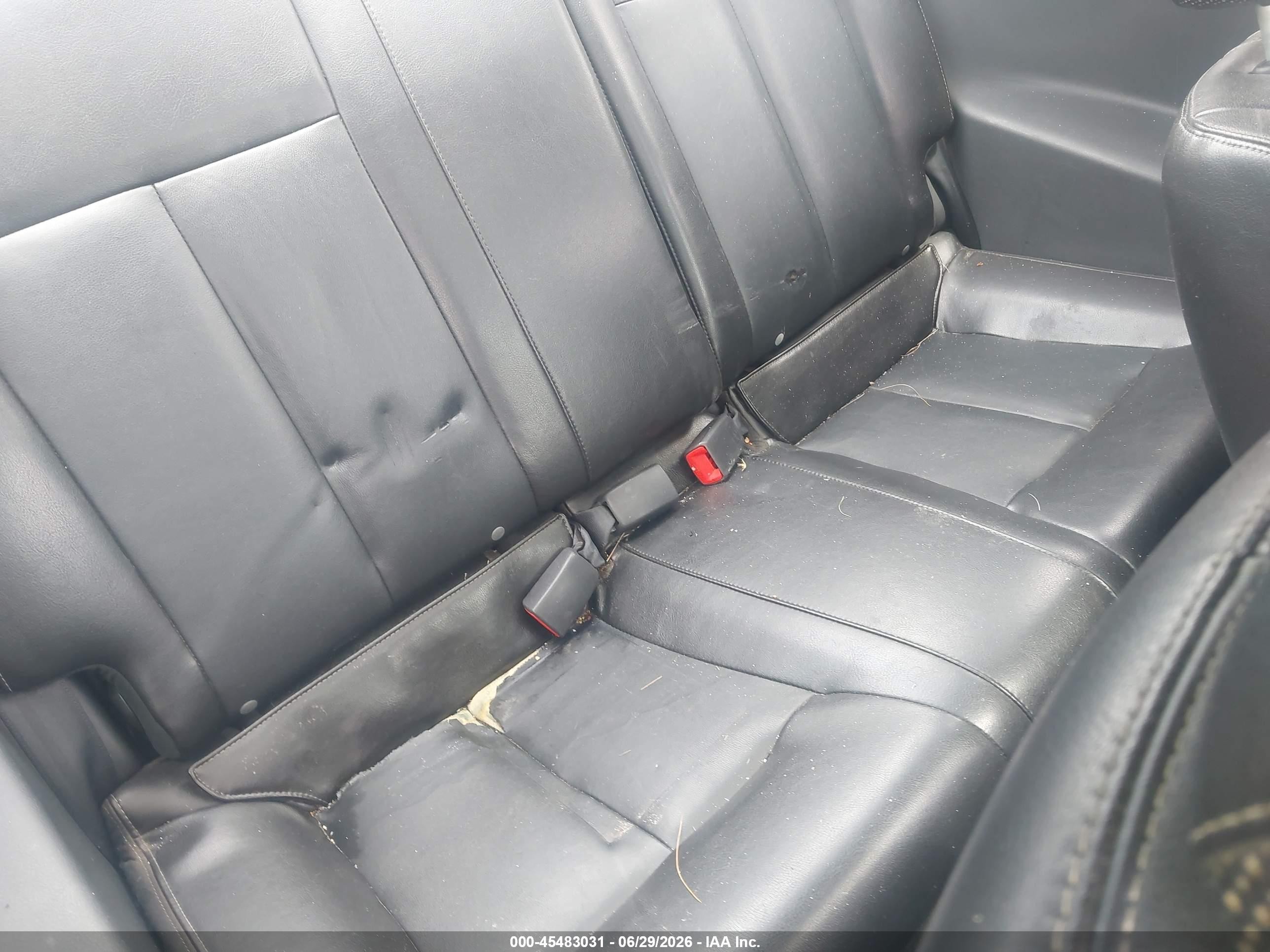 2011 Nissan Altima 2.5 S Red vin: 1N4AL2EP1BC174342